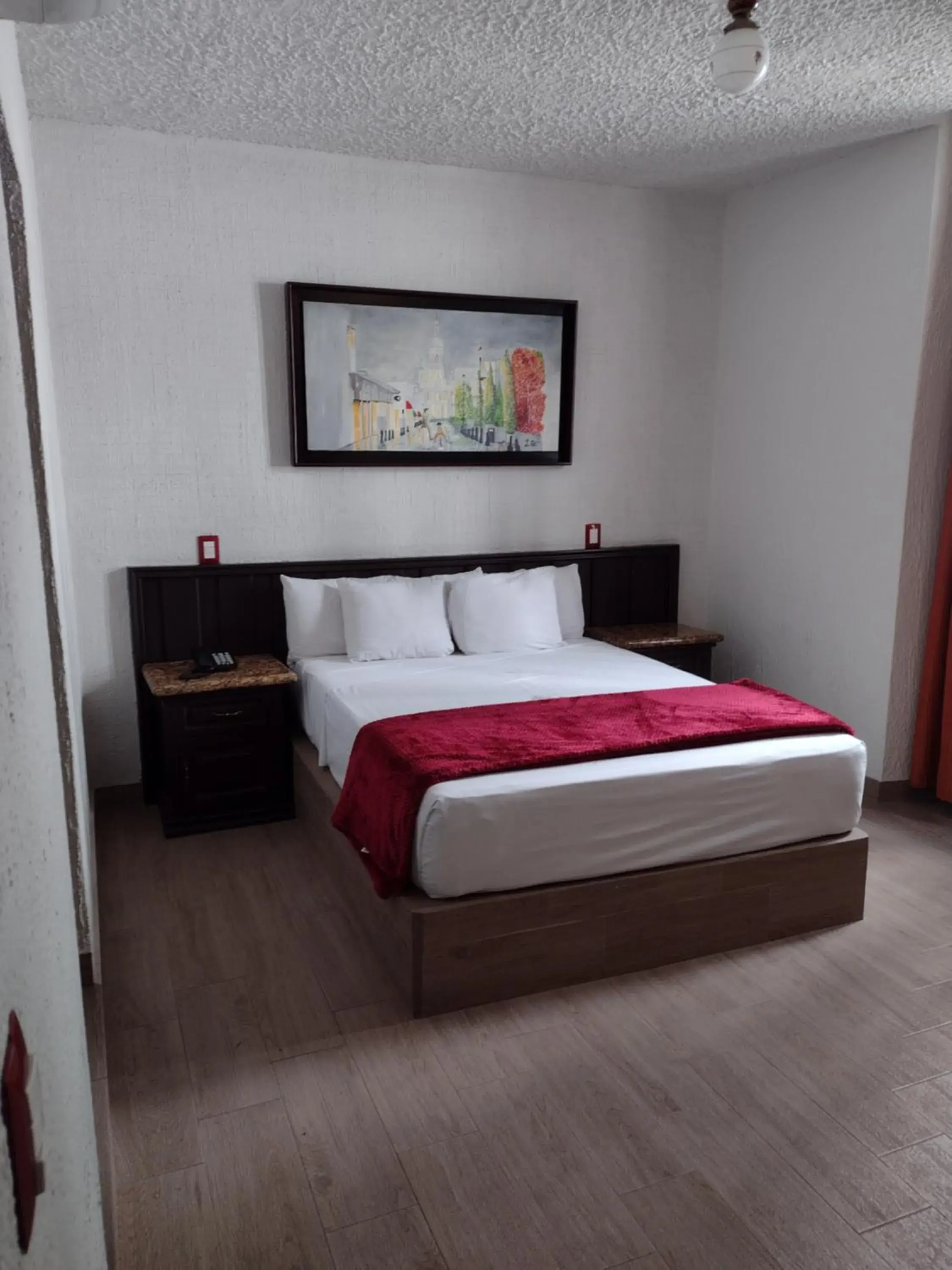 Bed in Hotel Don Quijote Plaza - Guadalajara Centro Historico Bed in Hotel Don Quijote Plaza - Guadalajara Centro Historico
