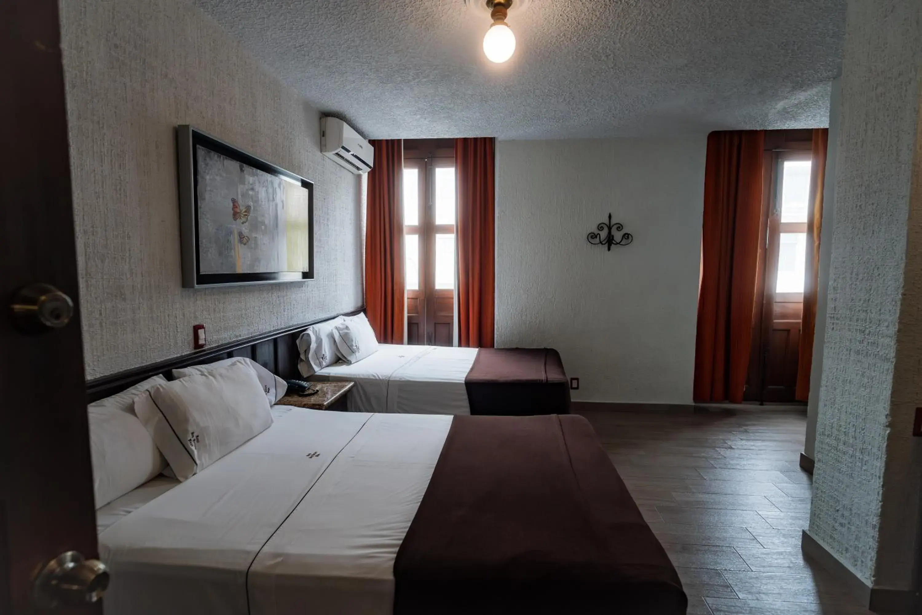 Bed in Hotel Don Quijote Plaza - Guadalajara Centro Historico Bed in Hotel Don Quijote Plaza - Guadalajara Centro Historico