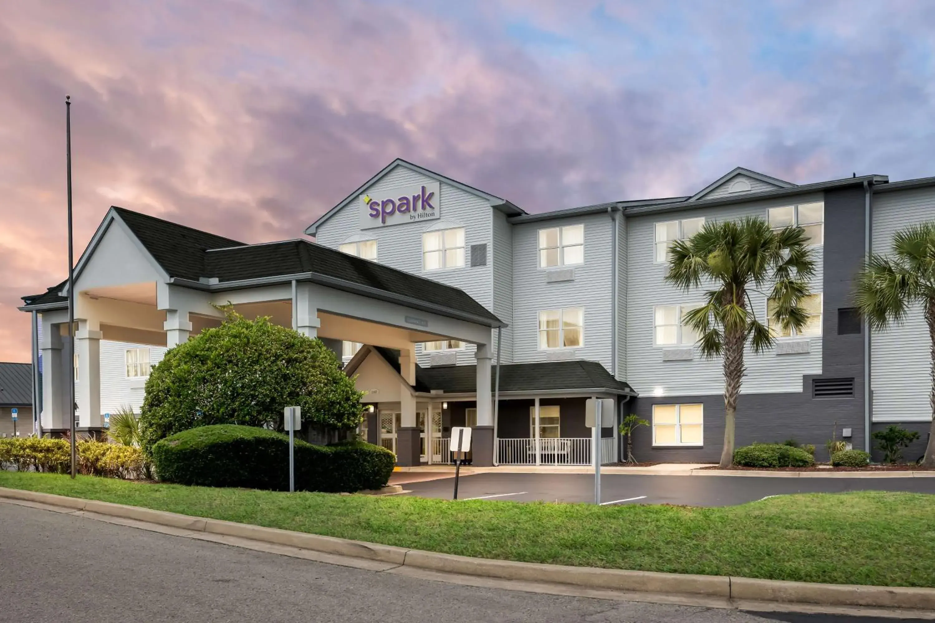 Property building in Spark By Hilton St. Augustine I 95 Property building in Spark By Hilton St. Augustine I 95