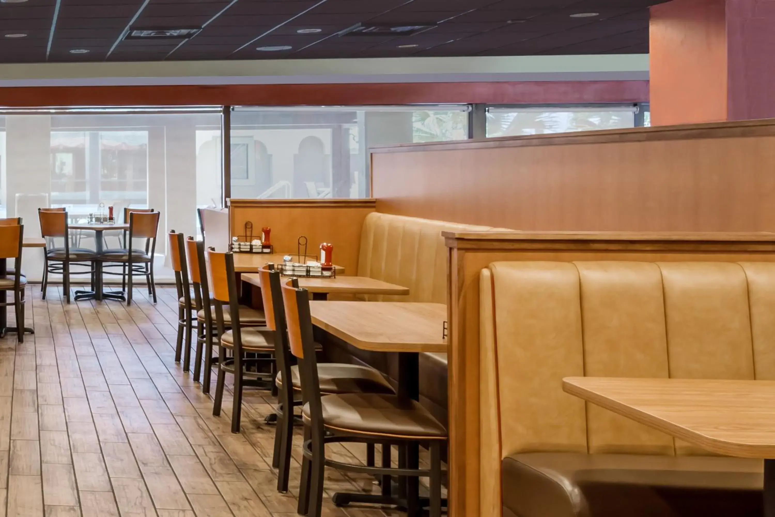 Restaurant/places to eat in Days Inn by Wyndham St Augustine/Historic Downtown Restaurant/places to eat in Days Inn by Wyndham St Augustine/Historic Downtown