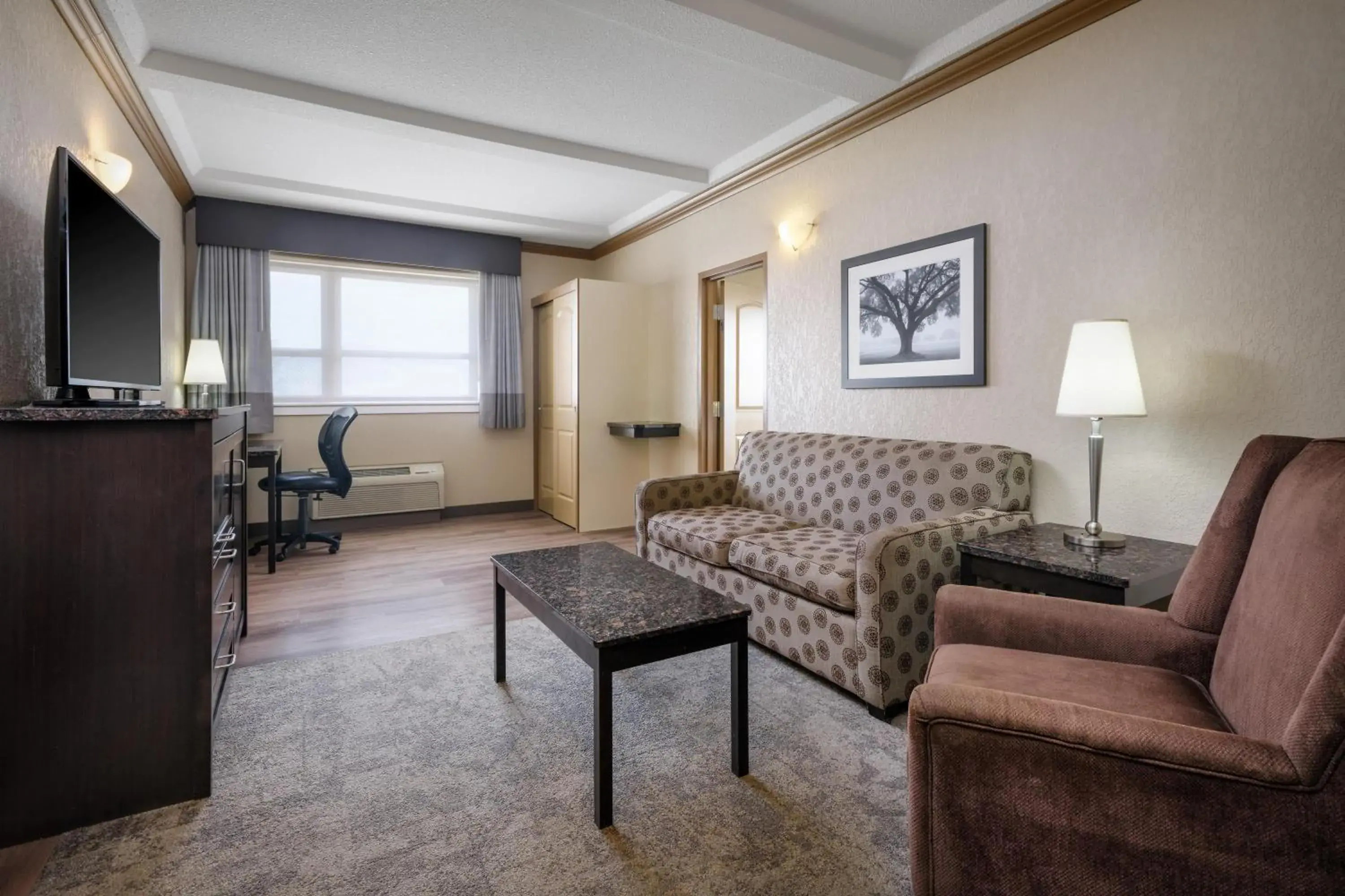 Bedroom in Best Western Plus Kamloops Hotel Bedroom in Best Western Plus Kamloops Hotel