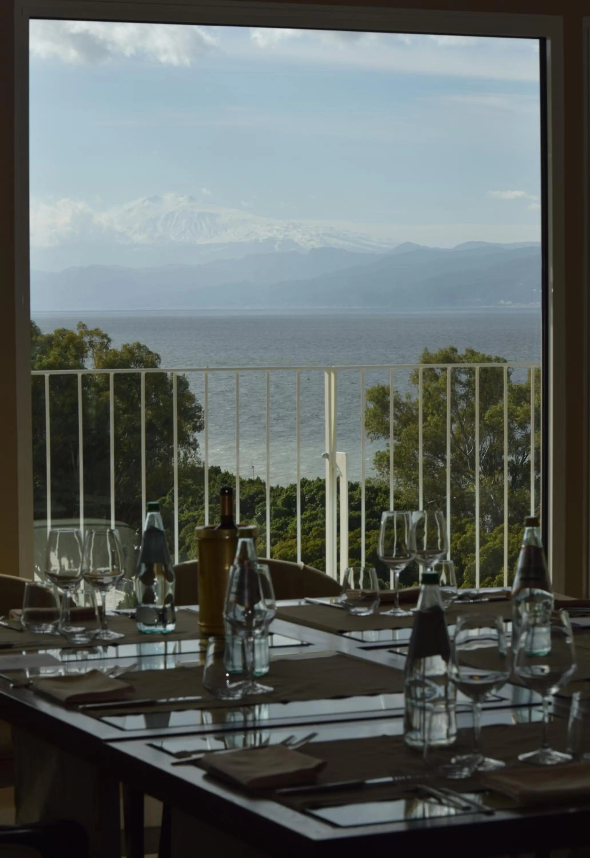 Restaurant/places to eat in Grand Hotel Excelsior