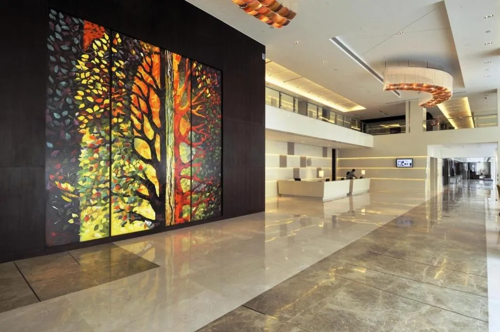 Holiday Inn Mumbai International Airport by IHG