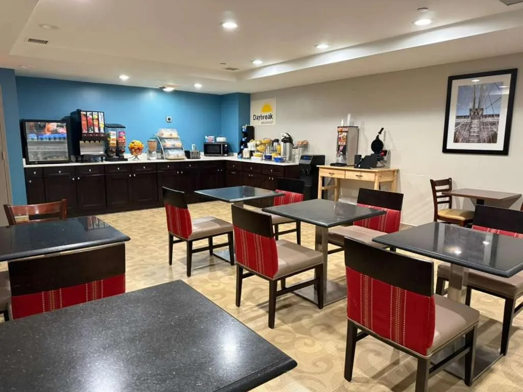 Coffee/tea facilities in Days Inn by Wyndham Brooklyn Marine Park