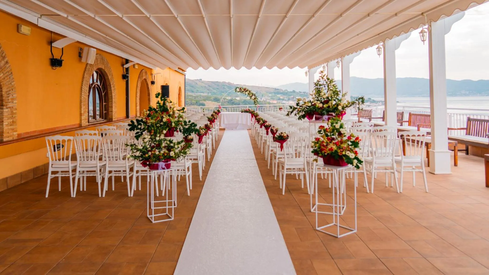 Restaurant/places to eat in Altafiumara Resort & Spa