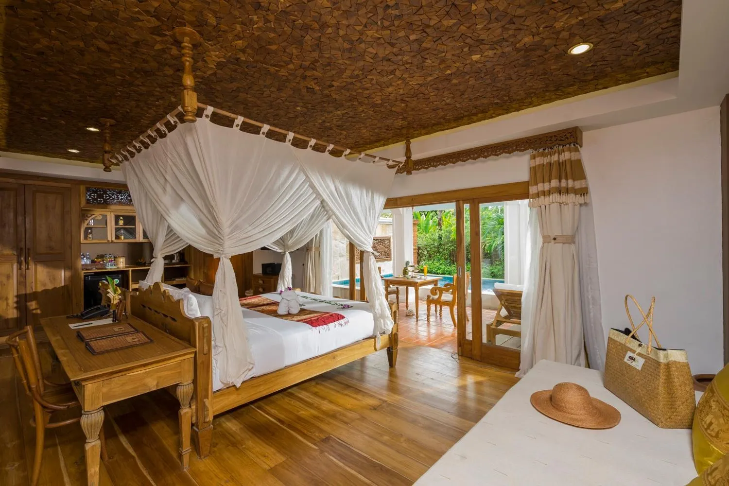 Bedroom, Bed in Santhiya Koh Chang Resort