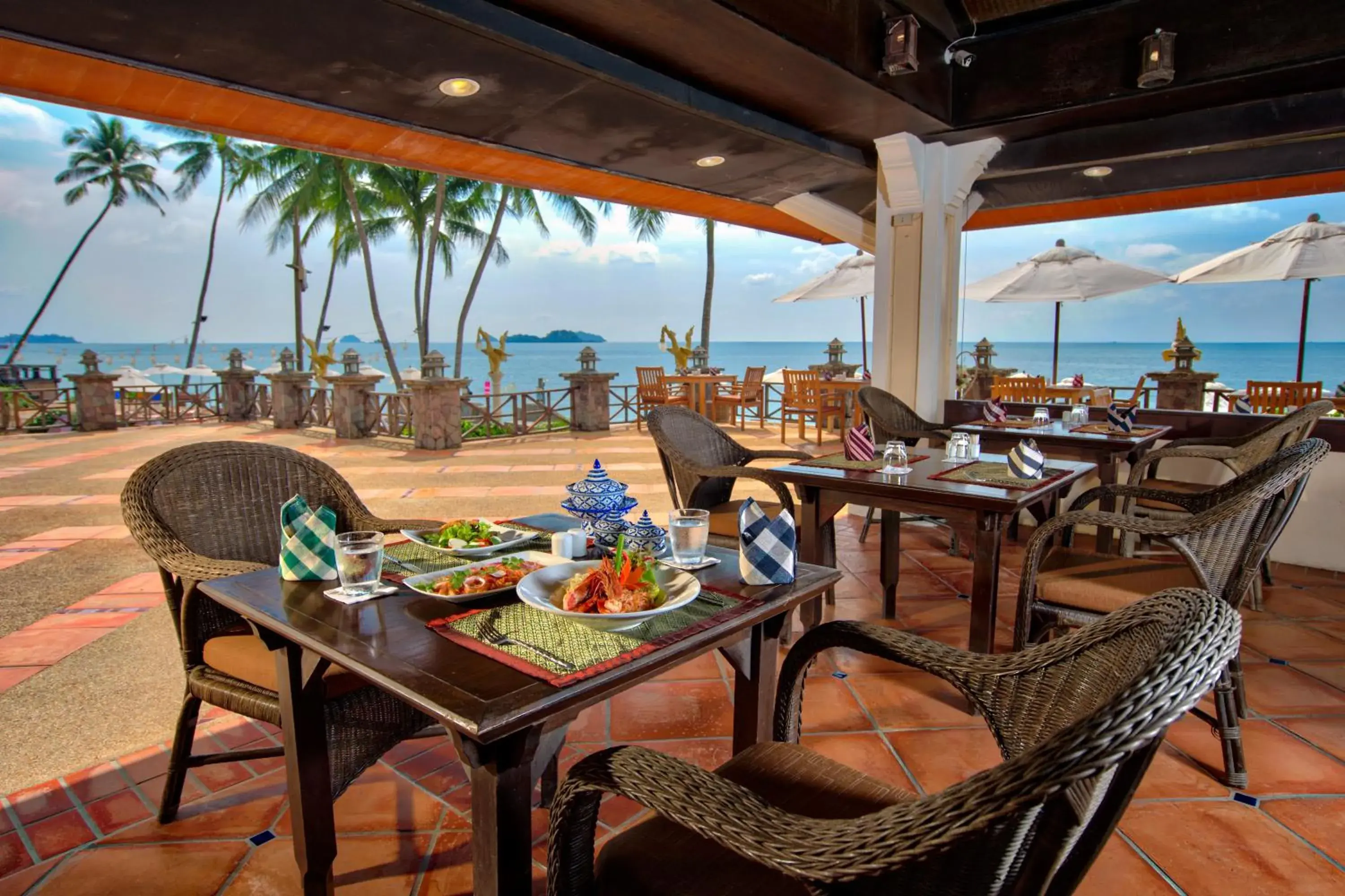 Restaurant/places to eat in Santhiya Koh Chang Resort Restaurant/places to eat in Santhiya Koh Chang Resort