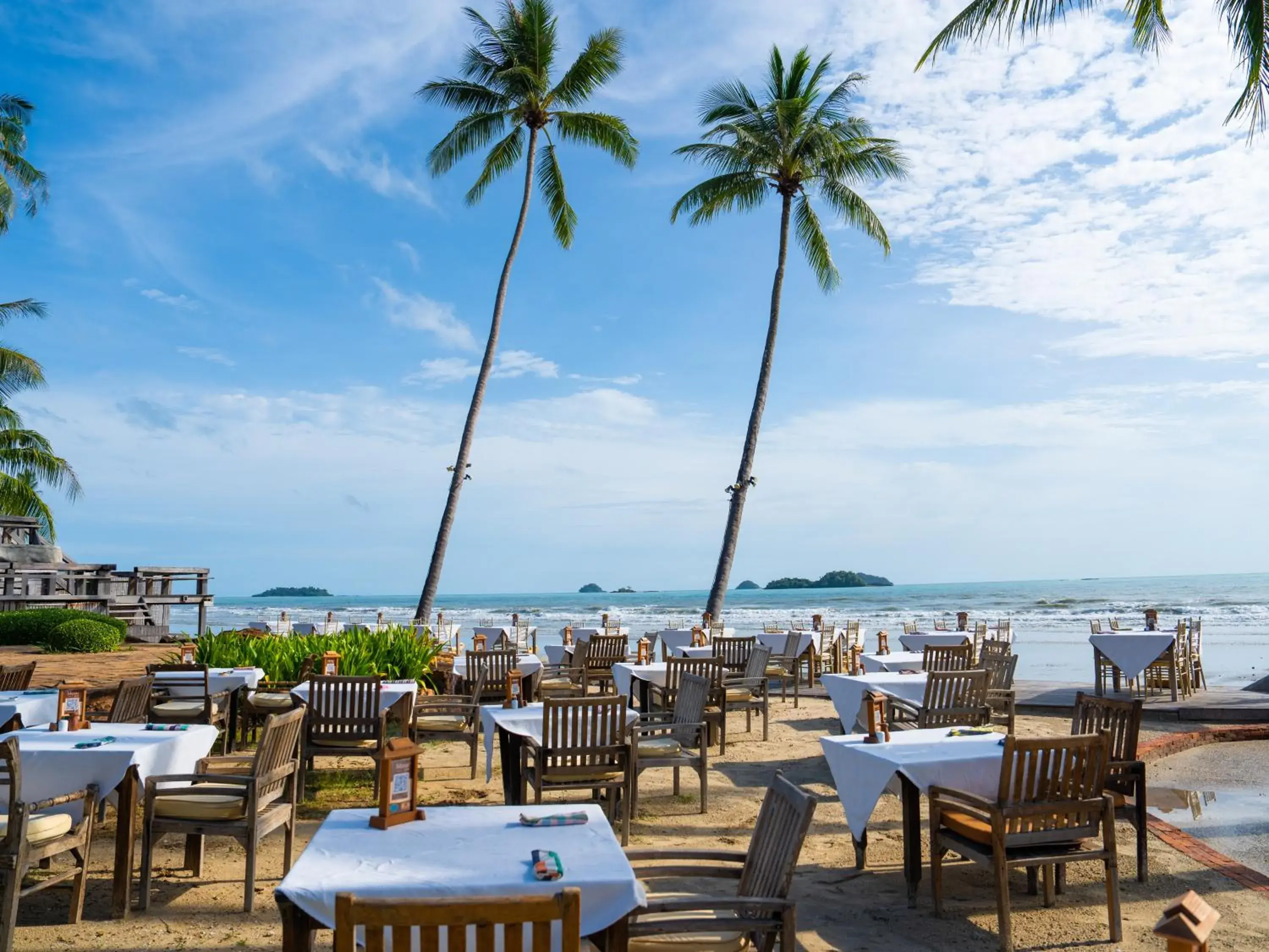 Restaurant/places to eat in Santhiya Koh Chang Resort Restaurant/places to eat in Santhiya Koh Chang Resort