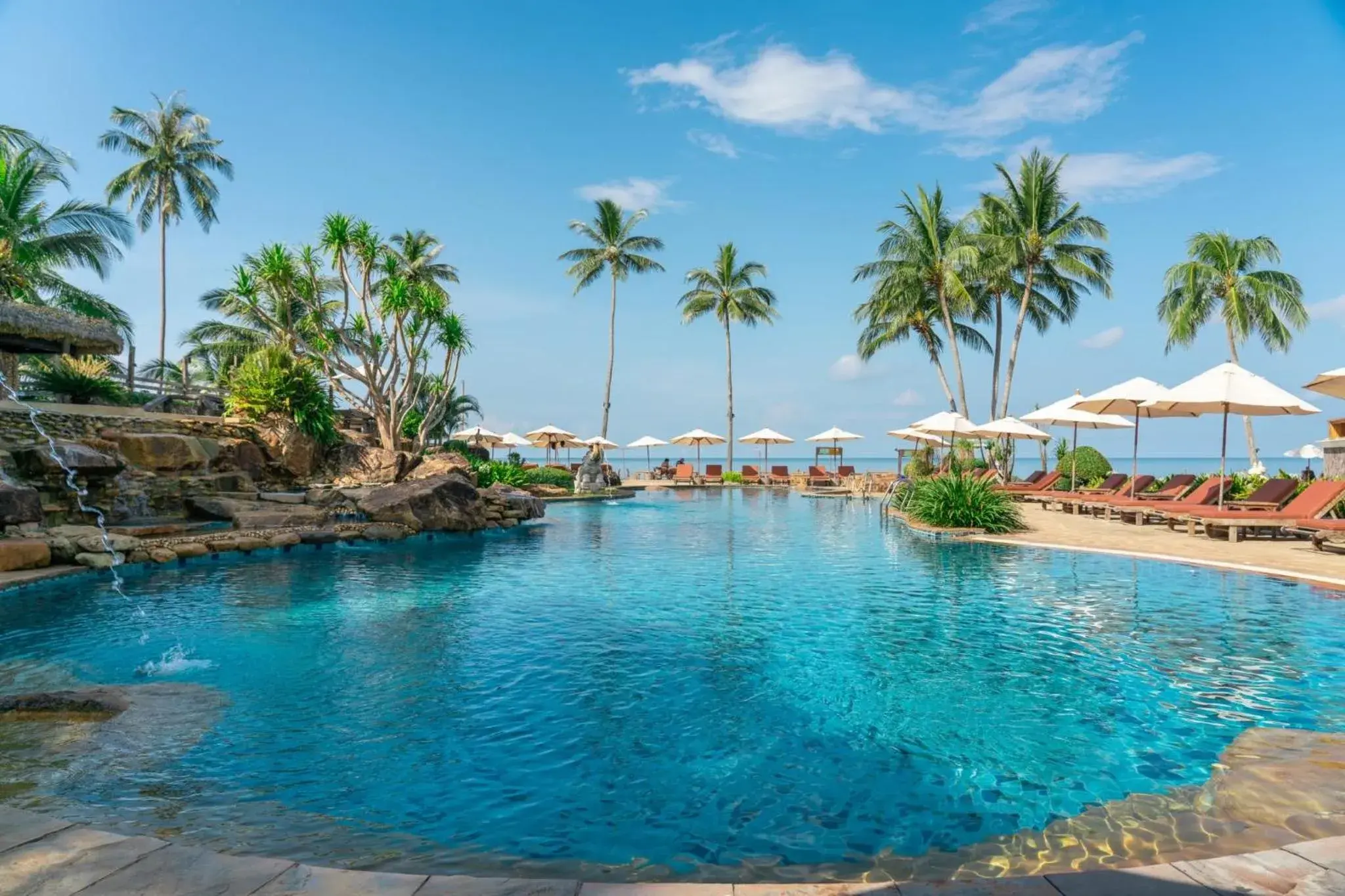 Swimming pool in Santhiya Koh Chang Resort Swimming pool in Santhiya Koh Chang Resort