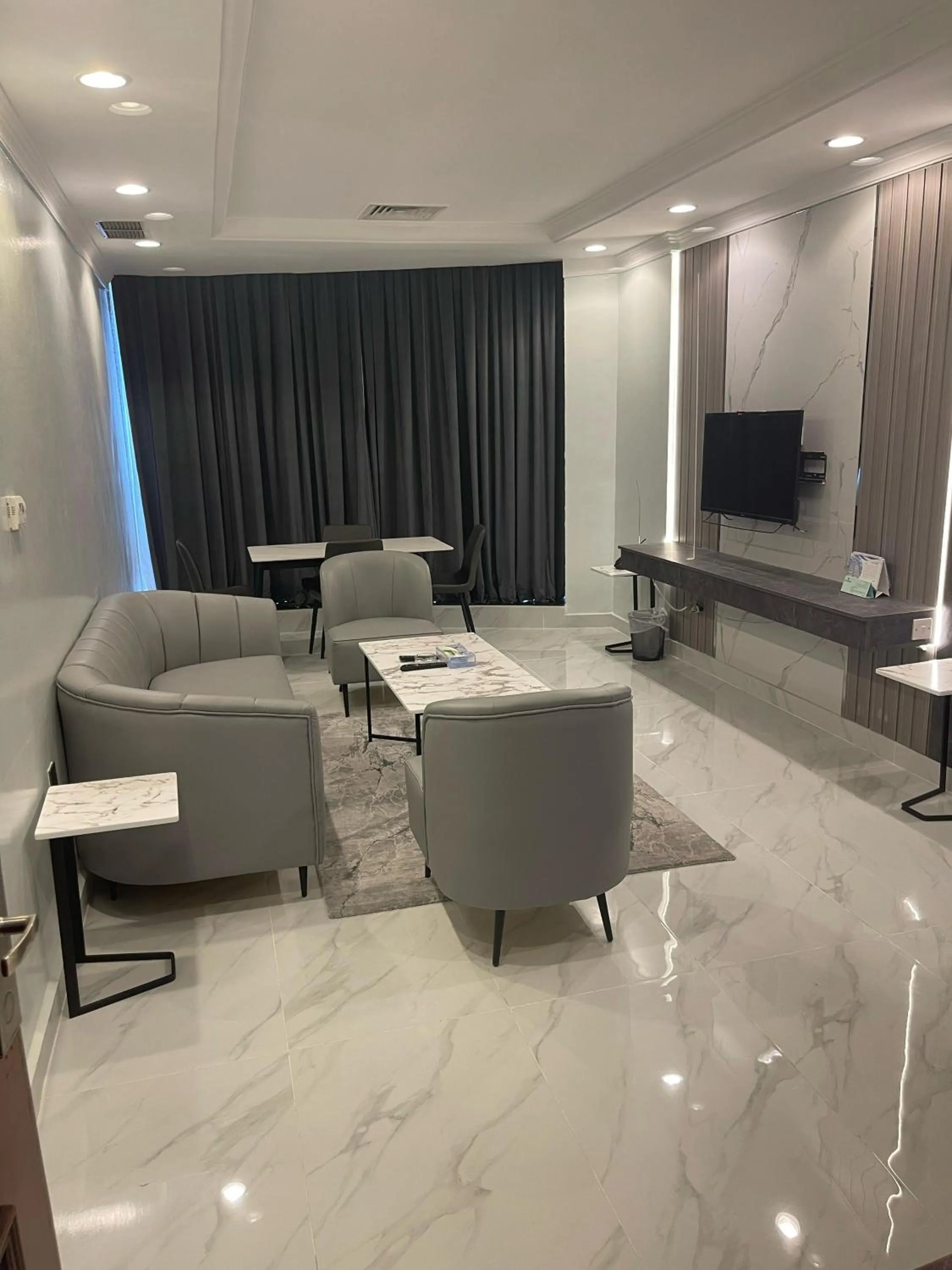 Continental Suite farwaniya