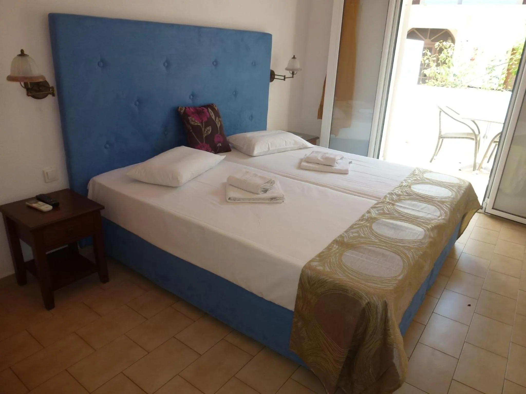 Property building, Bed in Galini Studios