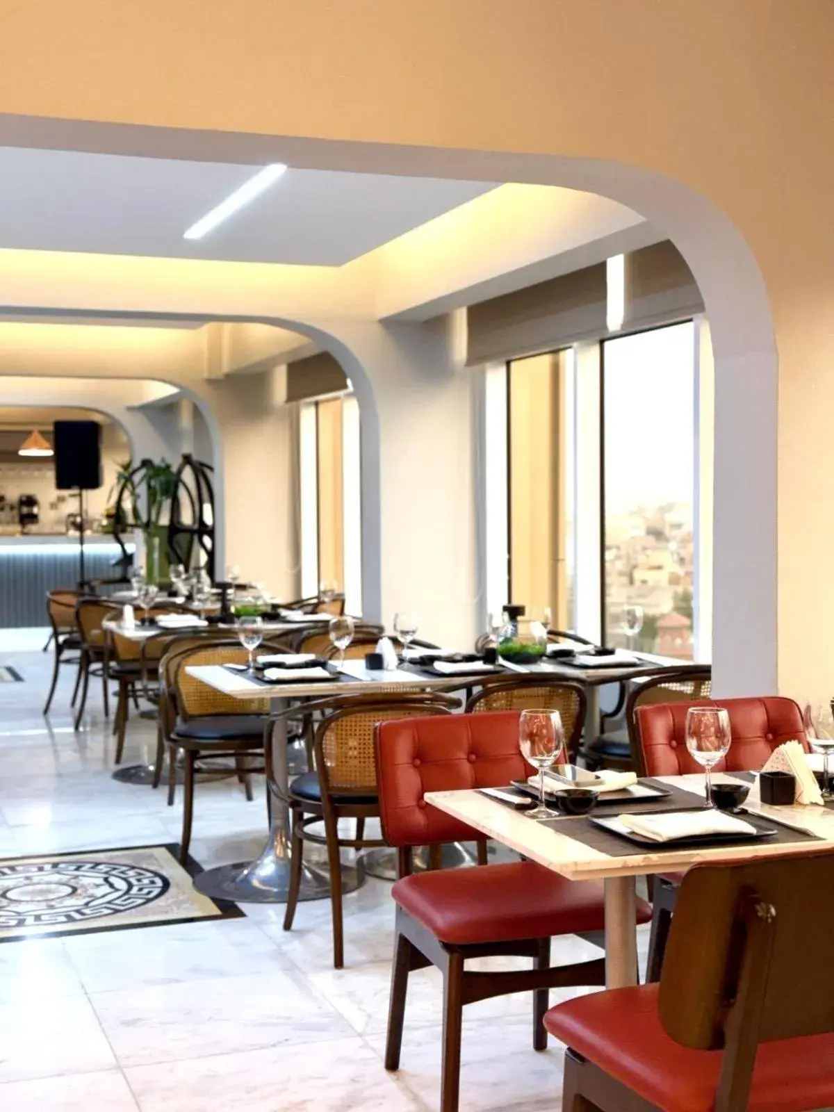 Restaurant/places to eat in Kuwait Continental Hotel Restaurant/places to eat in Kuwait Continental Hotel