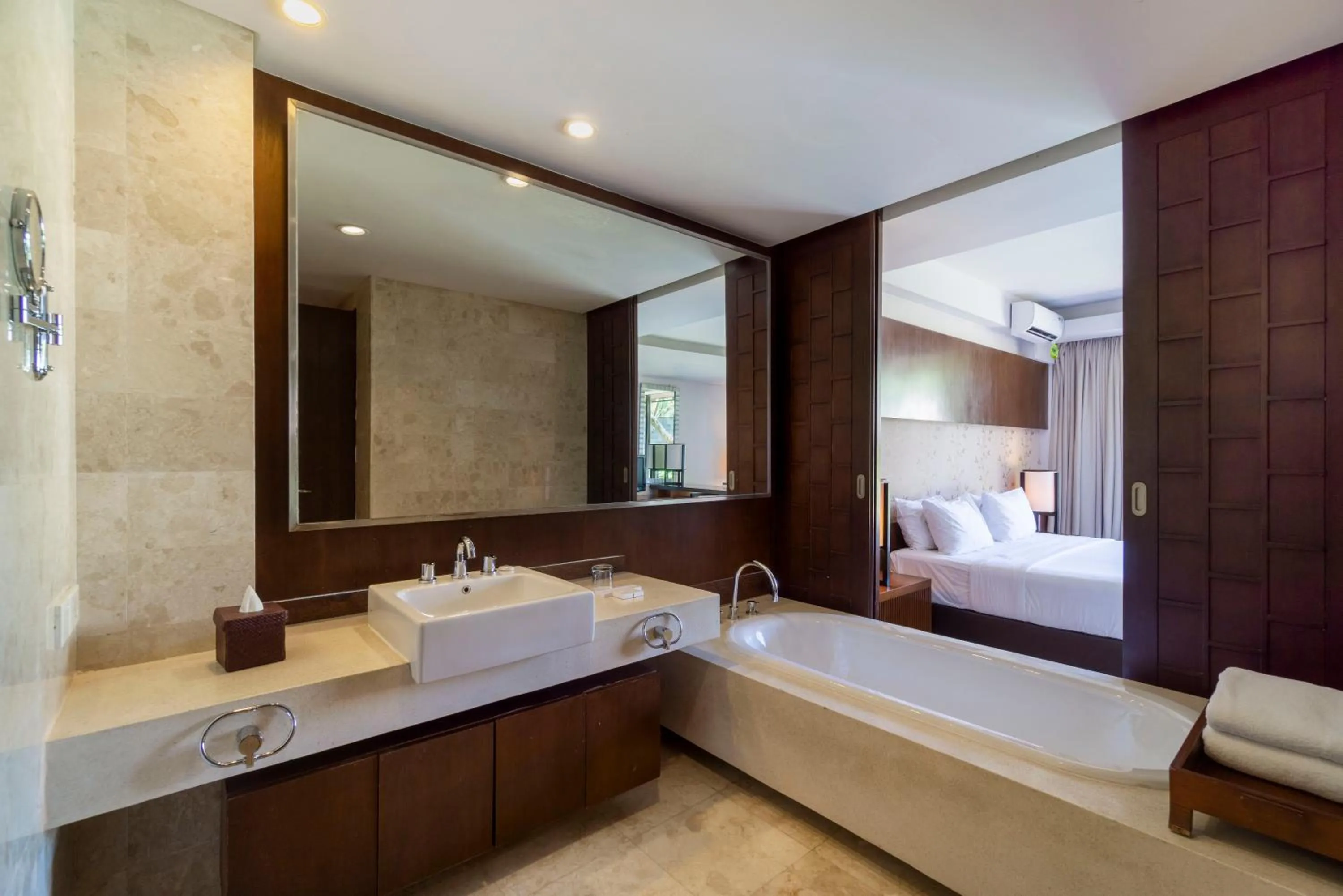 Bathroom, Bed in Le Grande Bali