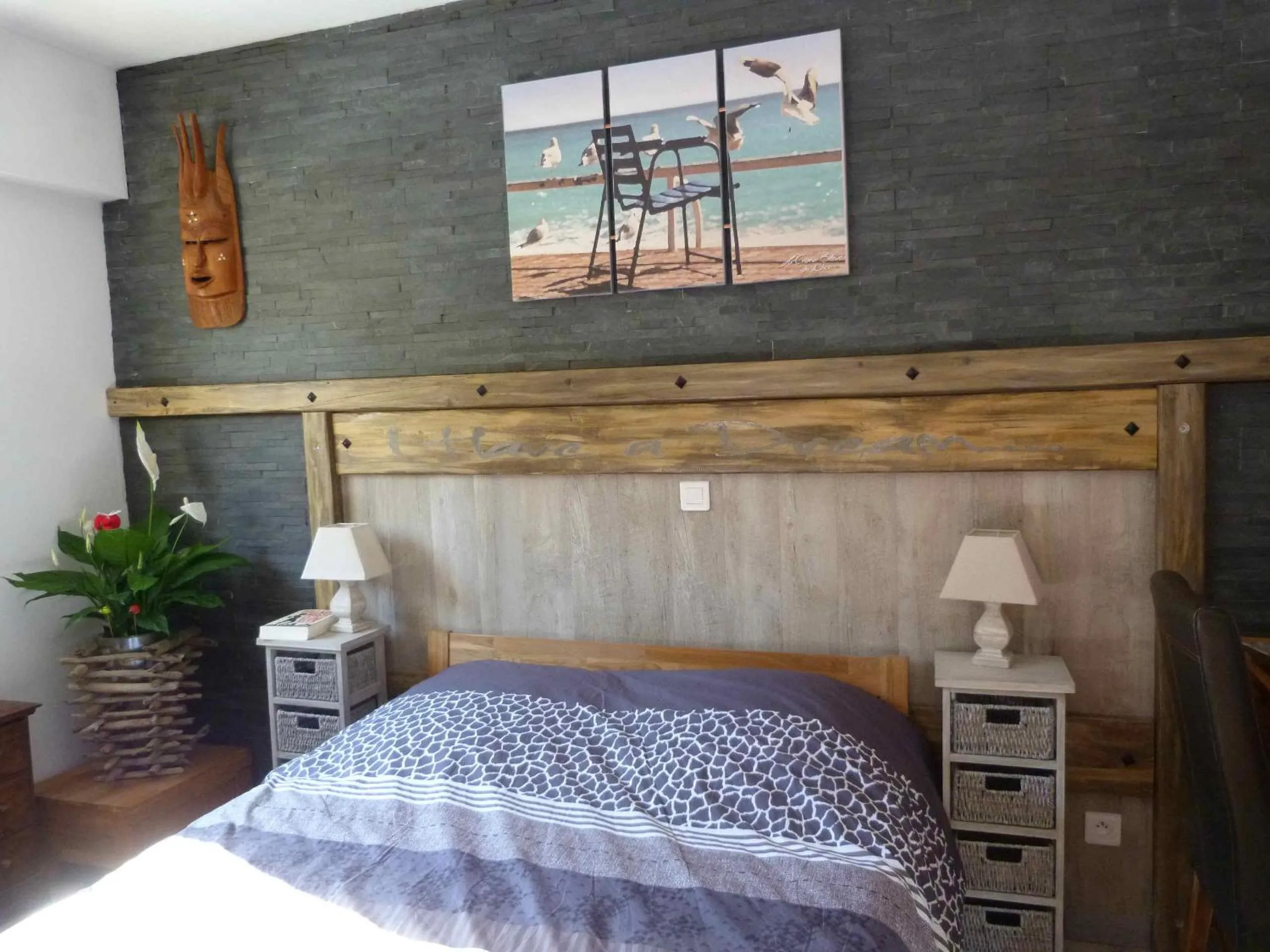 Photo of the whole room, Bed in Les Bambous B&B