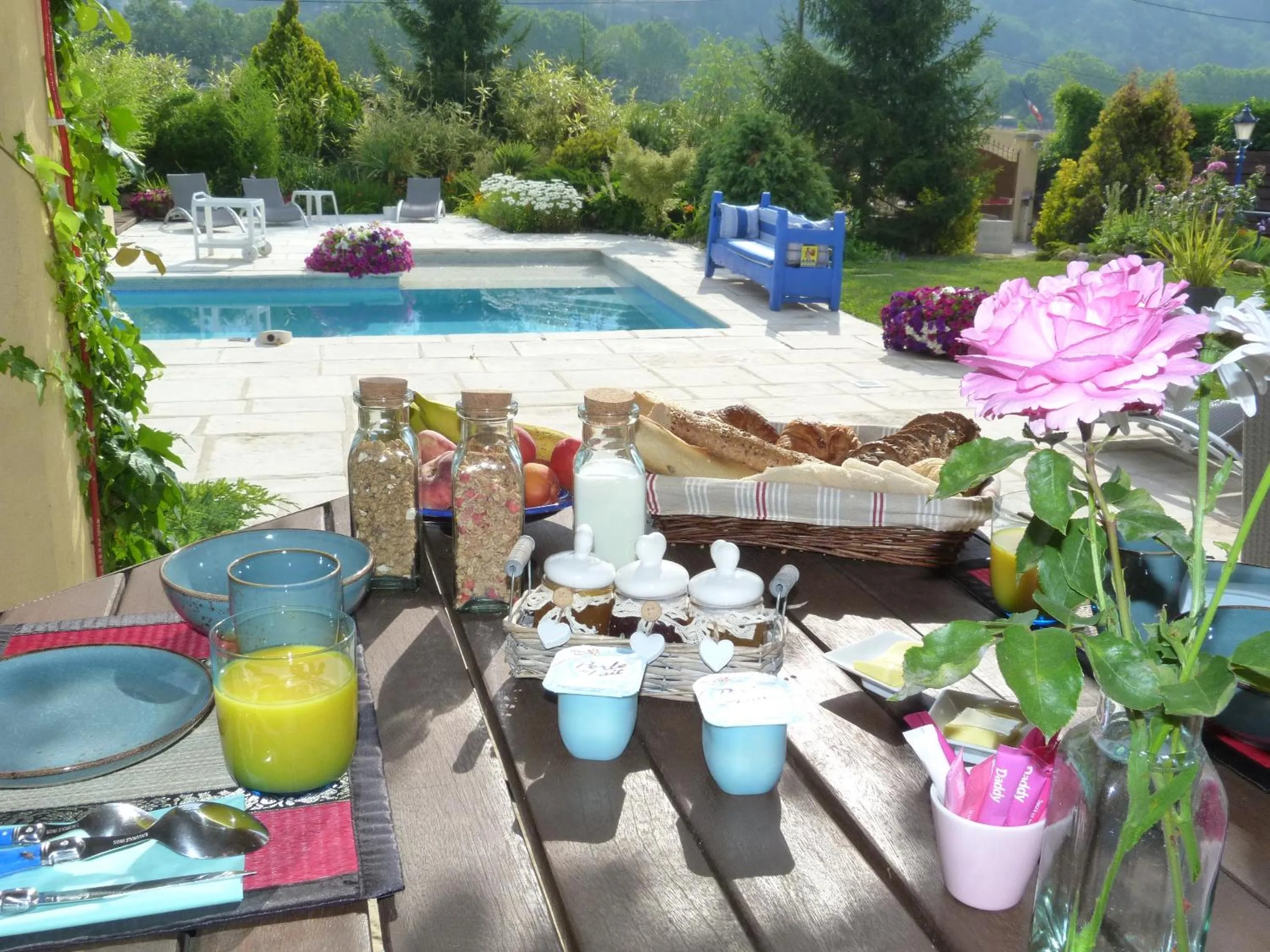 Garden in Les Bambous B&B