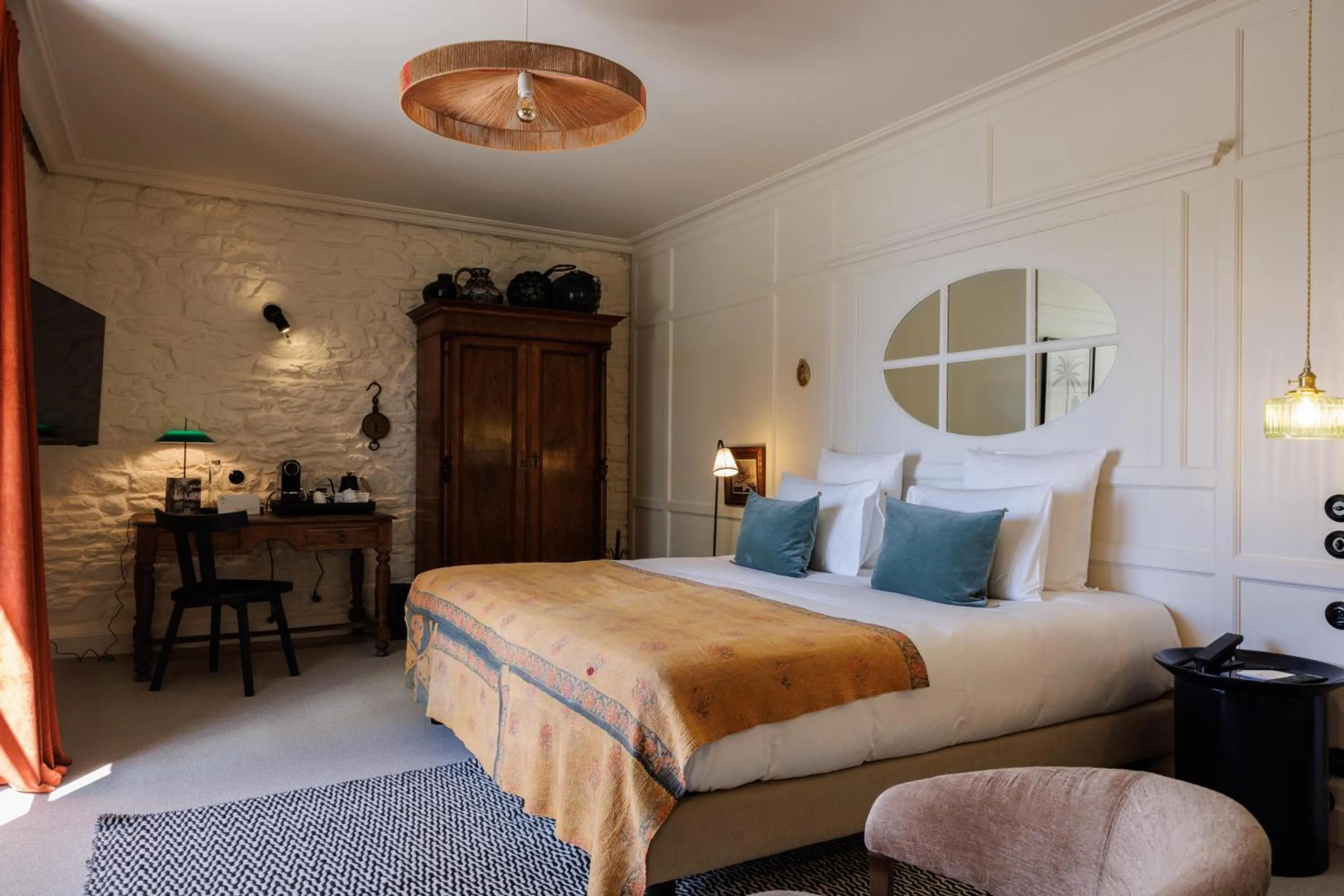 Photo of the whole room, Bed in Domaine de Locguénolé & Spa - Relais & Chateaux