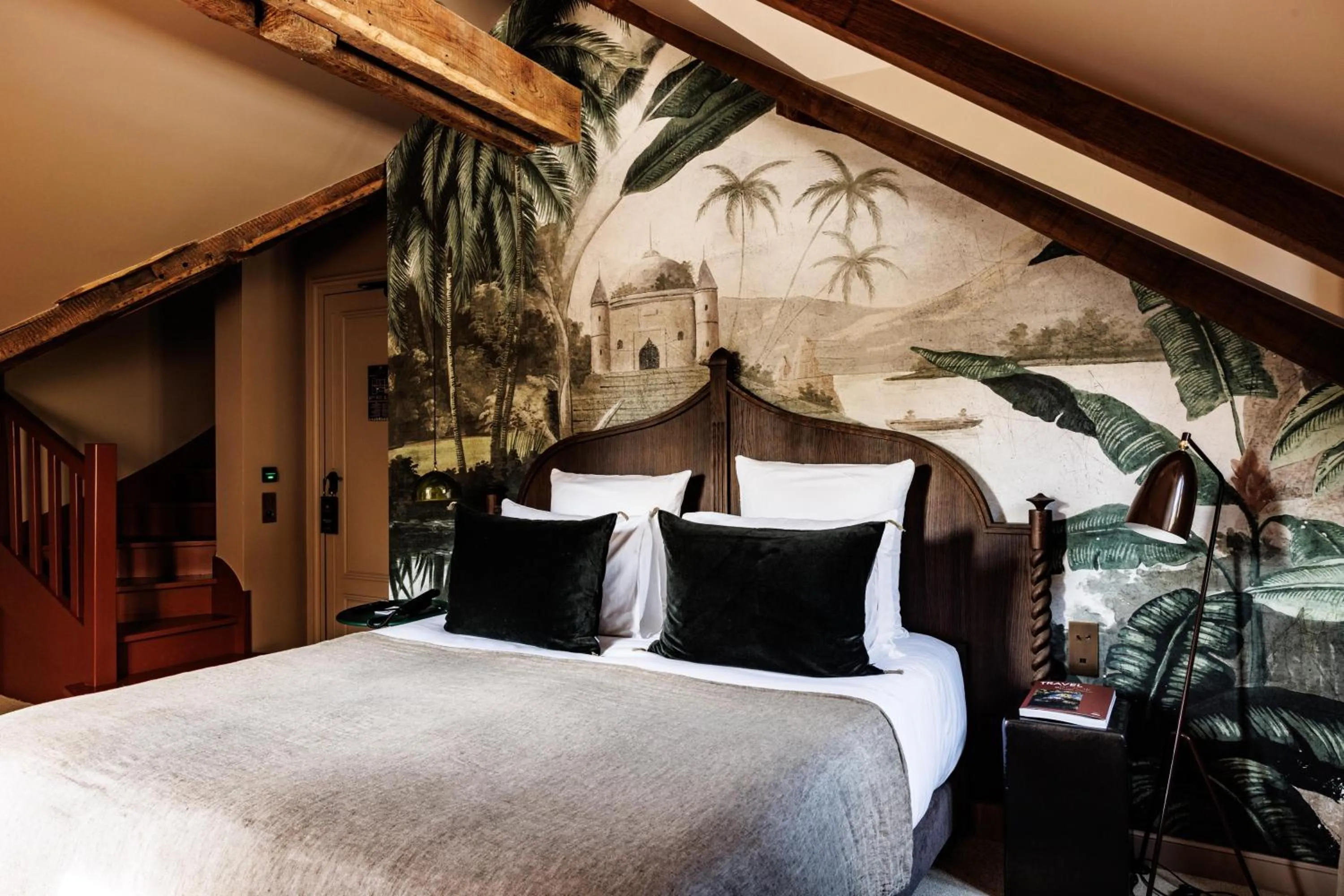 Photo of the whole room, Bed in Domaine de Locguénolé & Spa - Relais & Chateaux
