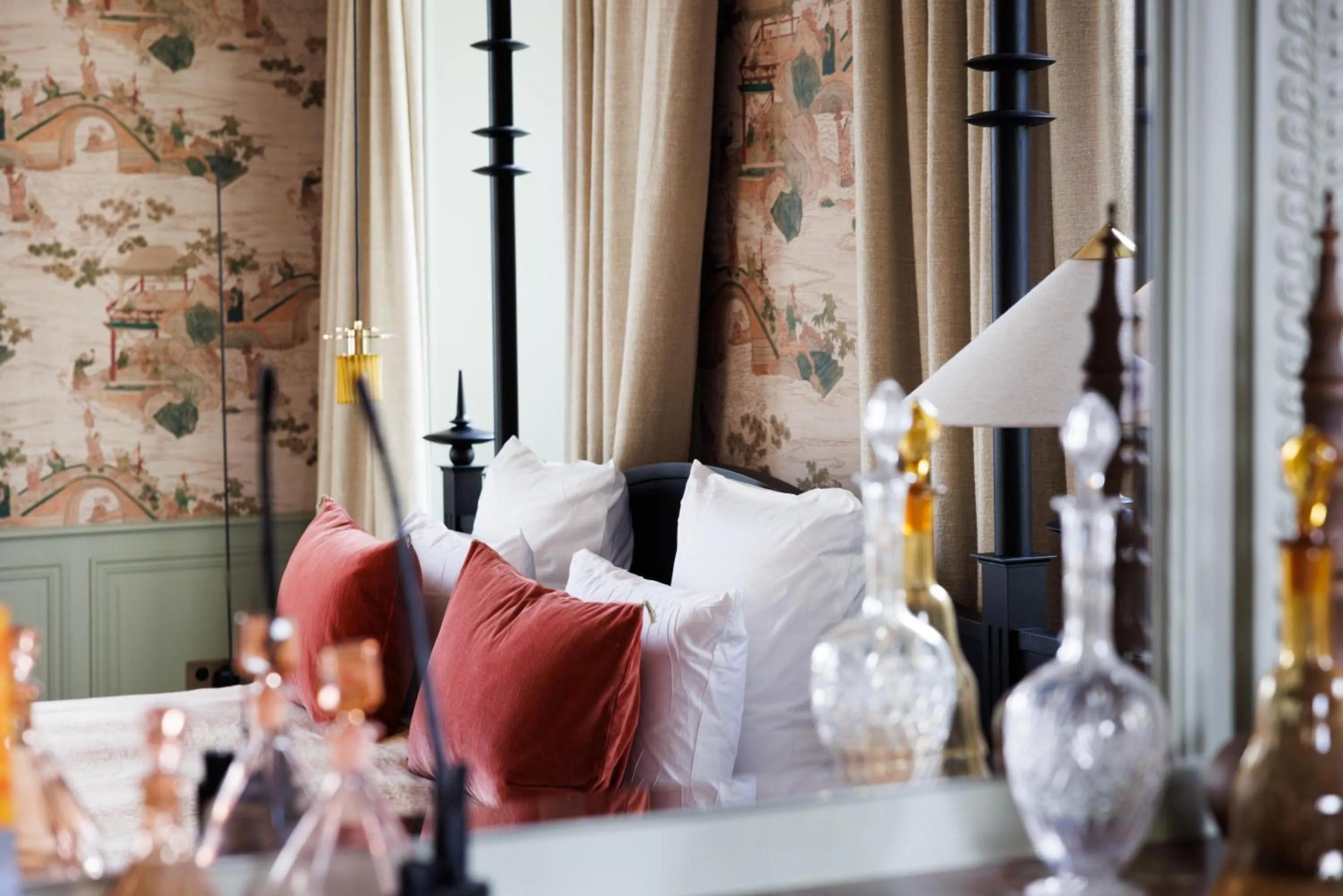 Photo of the whole room, Bed in Domaine de Locguénolé & Spa - Relais & Chateaux
