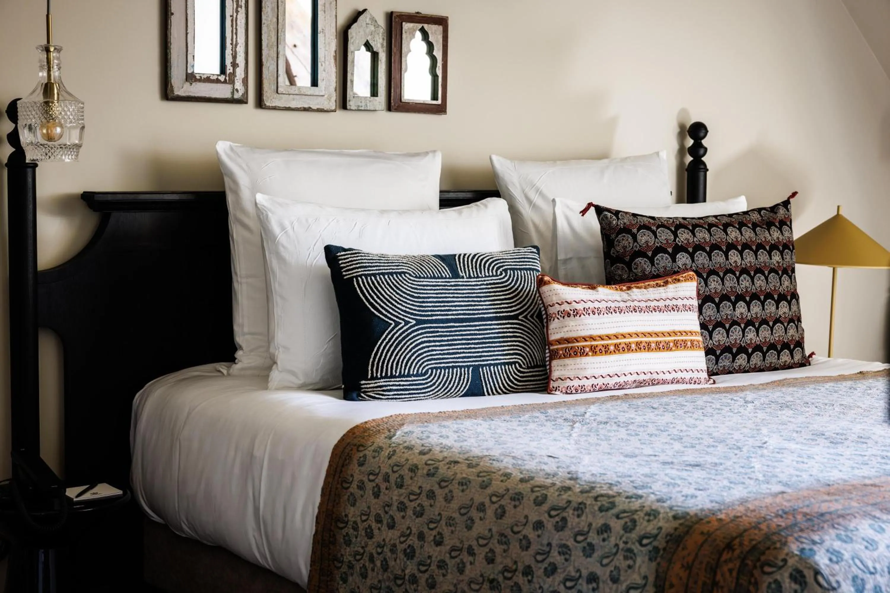 Photo of the whole room, Bed in Domaine de Locguénolé & Spa - Relais & Chateaux