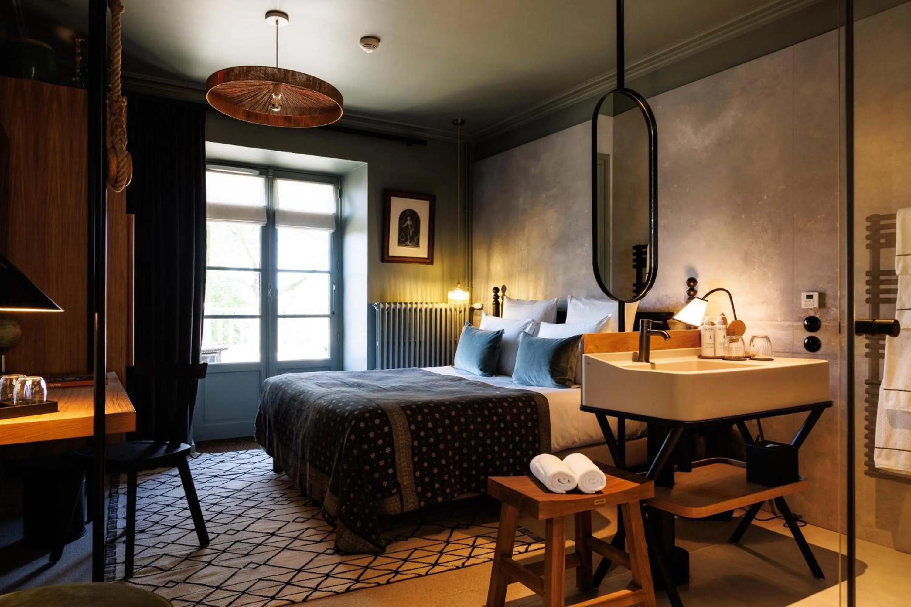 Photo of the whole room, Bed in Domaine de Locguénolé & Spa - Relais & Chateaux