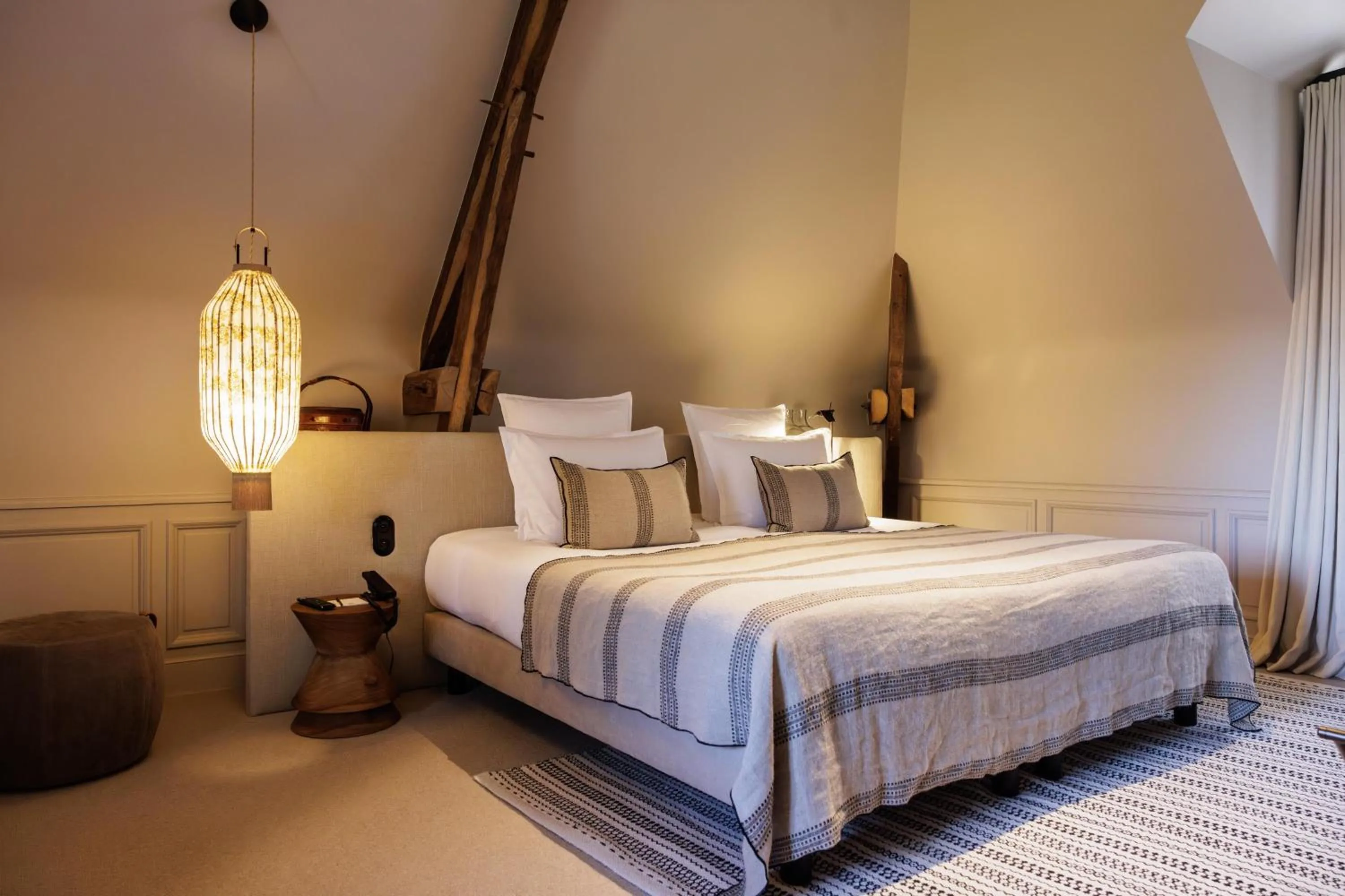 Photo of the whole room, Bed in Domaine de Locguénolé & Spa - Relais & Chateaux