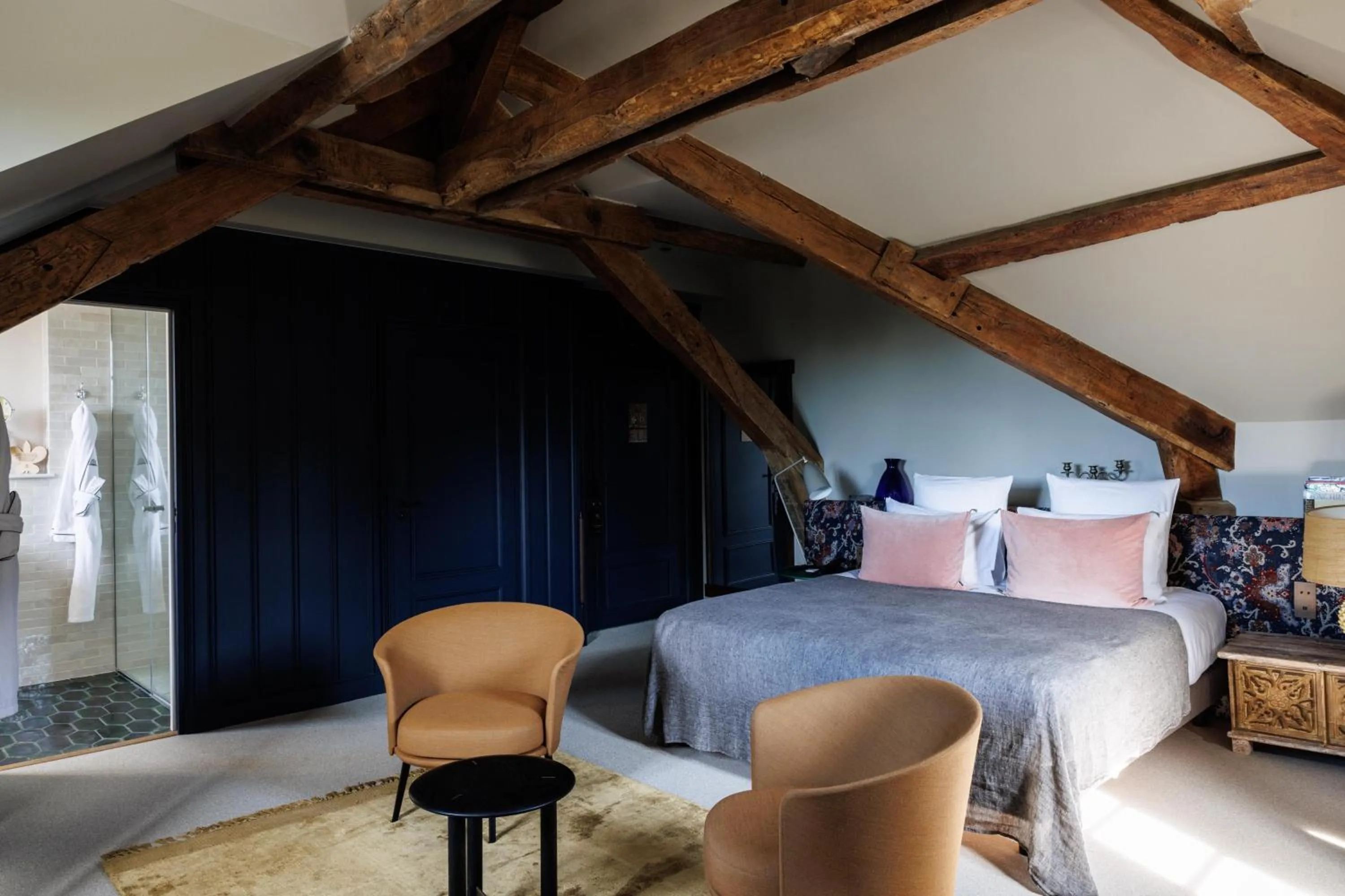 Photo of the whole room, Bed in Domaine de Locguénolé & Spa - Relais & Chateaux