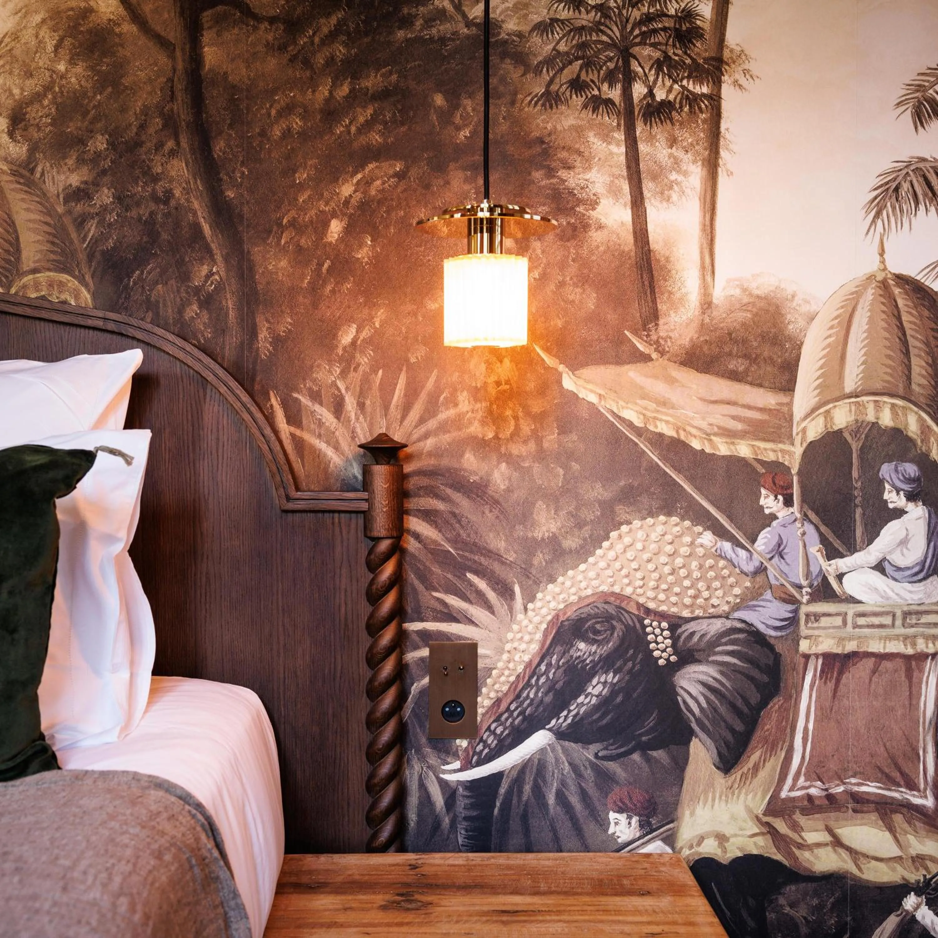 Photo of the whole room, Bed in Domaine de Locguénolé & Spa - Relais & Chateaux