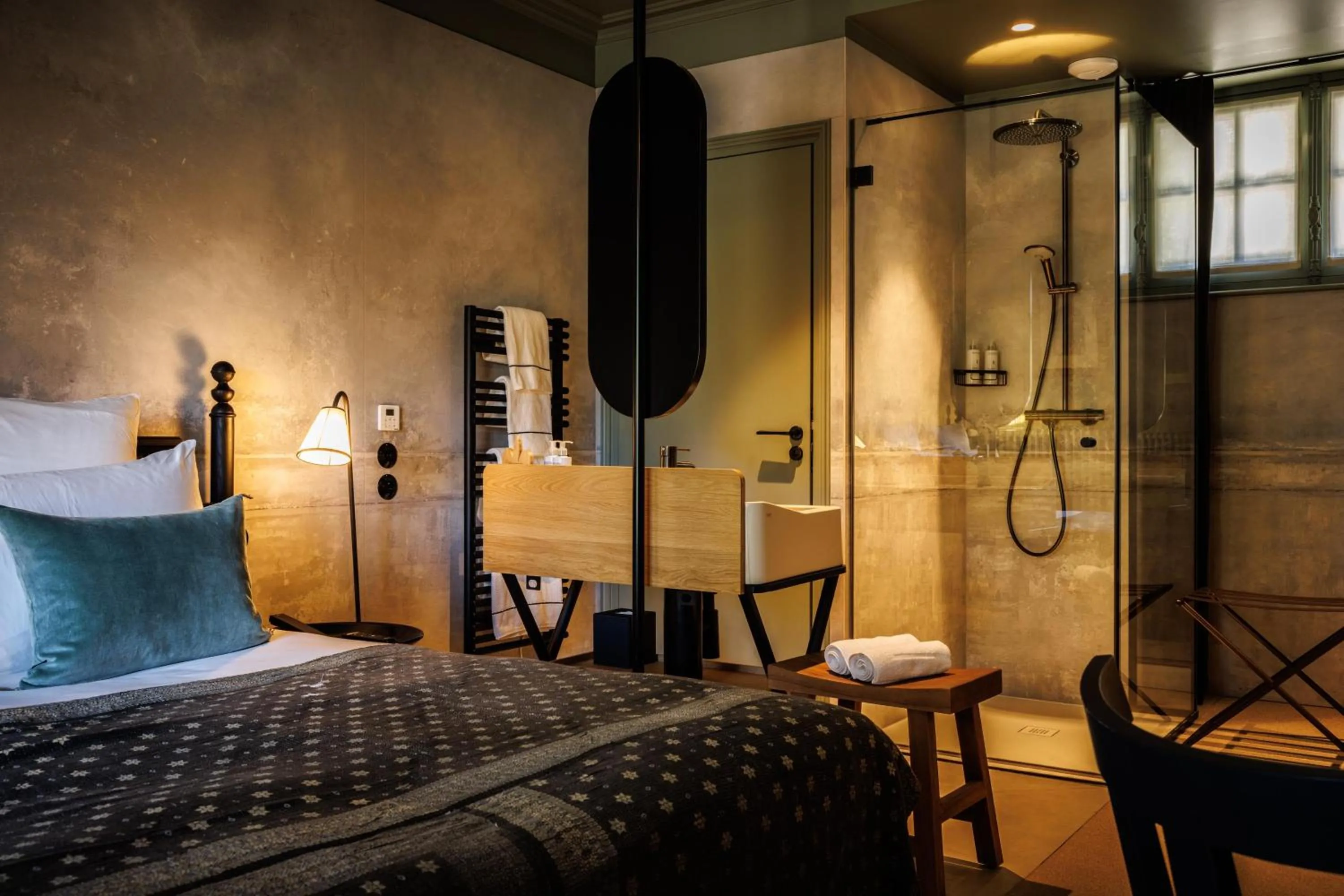 Photo of the whole room, Bed in Domaine de Locguénolé & Spa - Relais & Chateaux