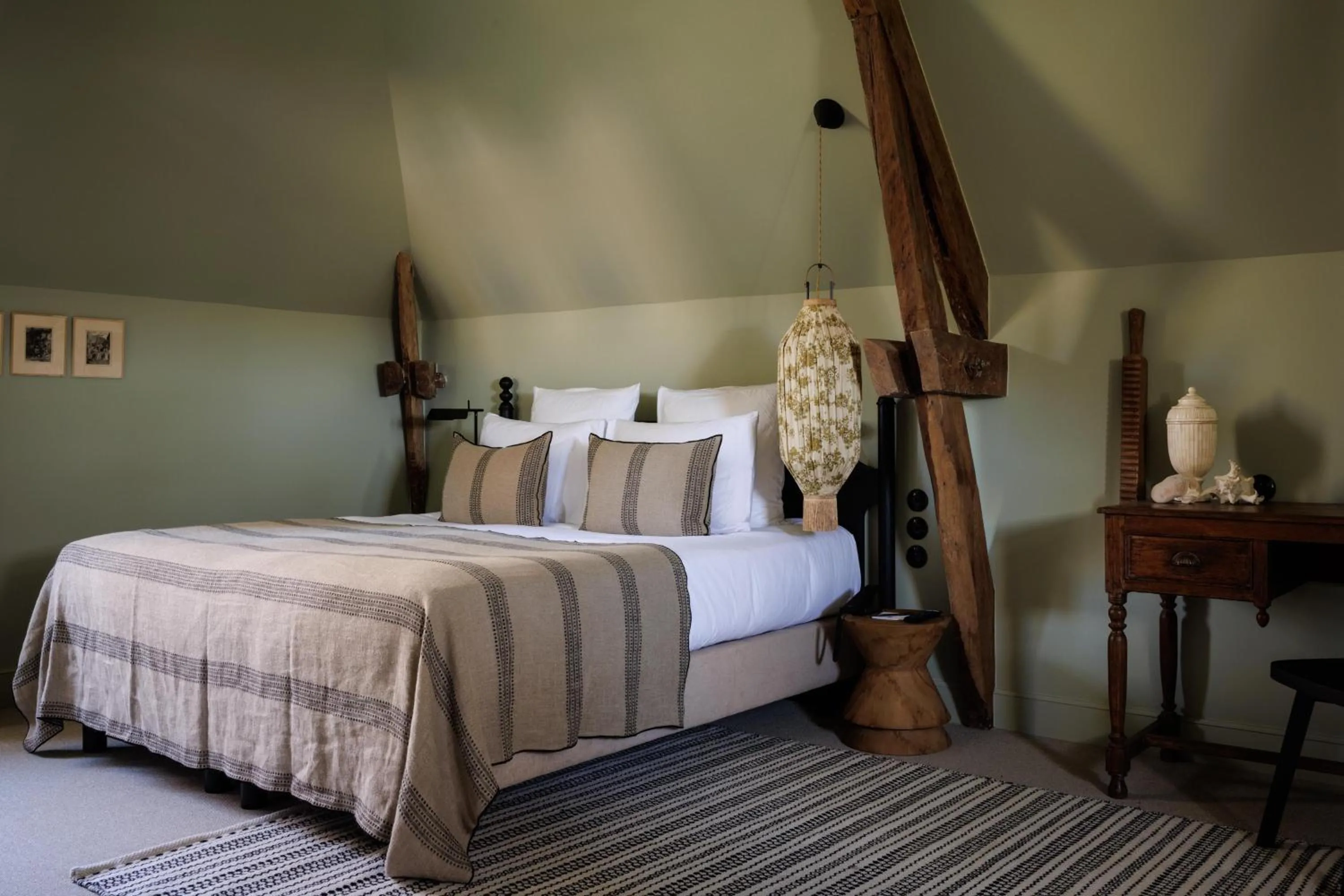 Photo of the whole room, Bed in Domaine de Locguénolé & Spa - Relais & Chateaux