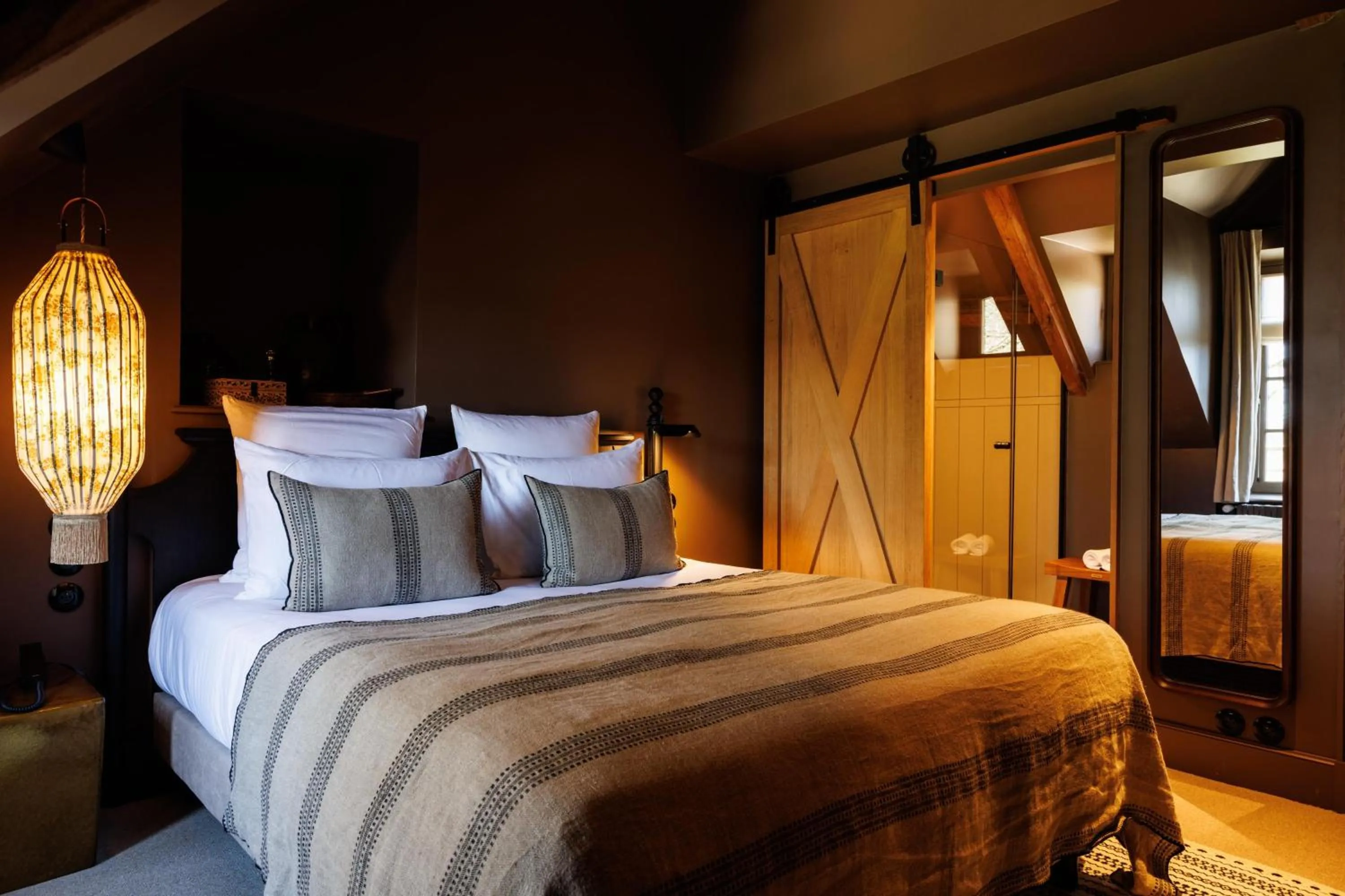 Photo of the whole room, Bed in Domaine de Locguénolé & Spa - Relais & Chateaux