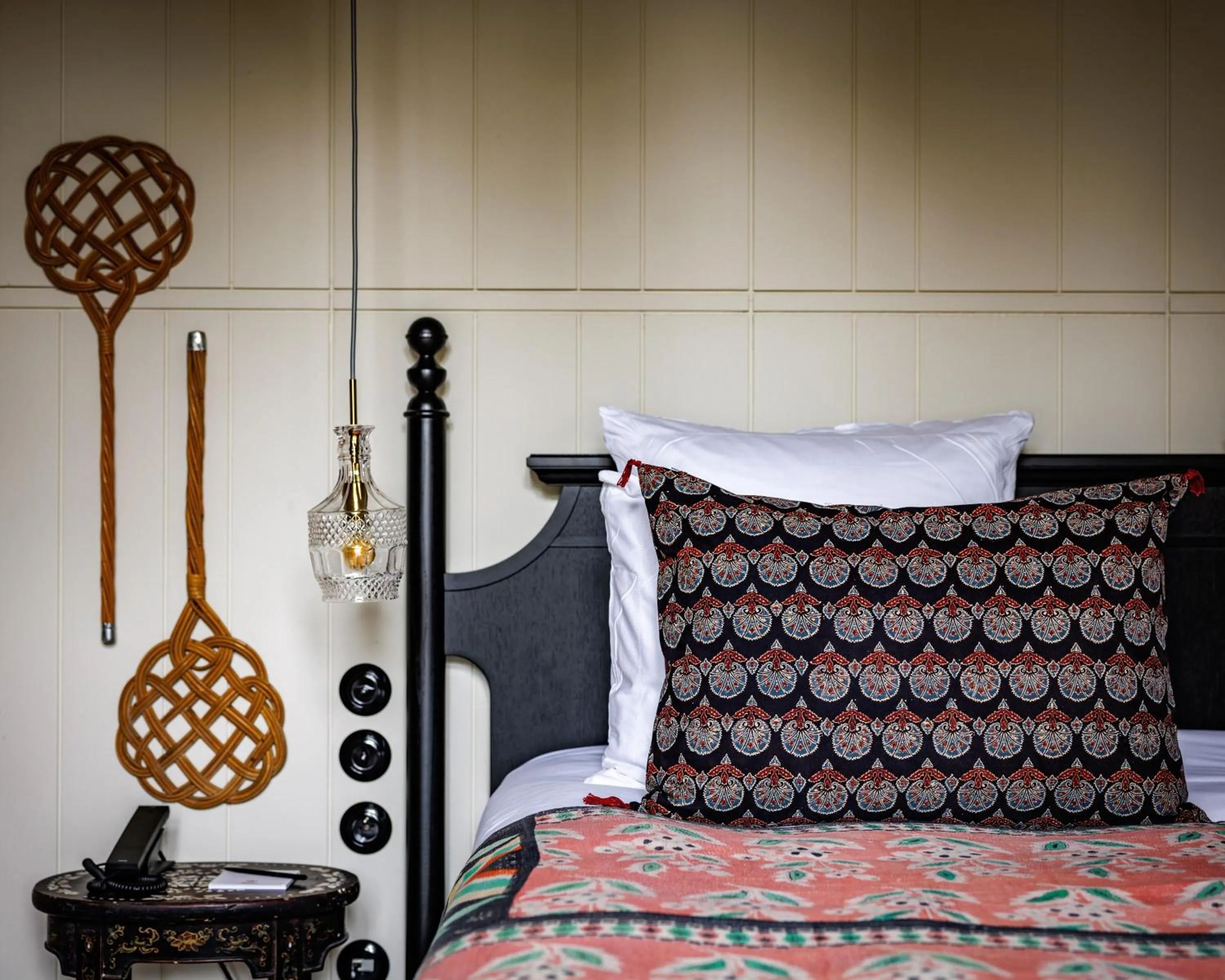 Photo of the whole room, Bed in Domaine de Locguénolé & Spa - Relais & Chateaux
