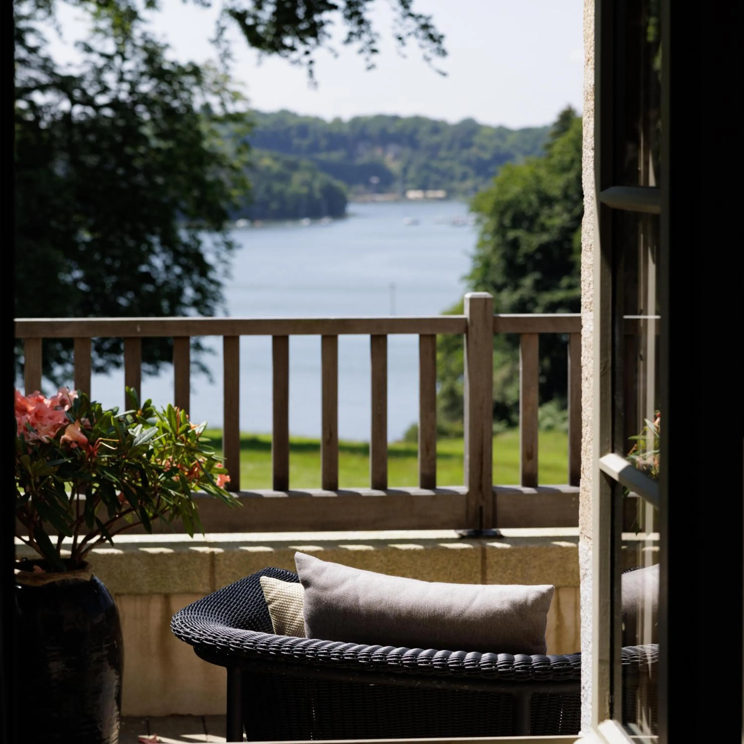 Photo of the whole room in Domaine de Locguénolé & Spa - Relais & Chateaux