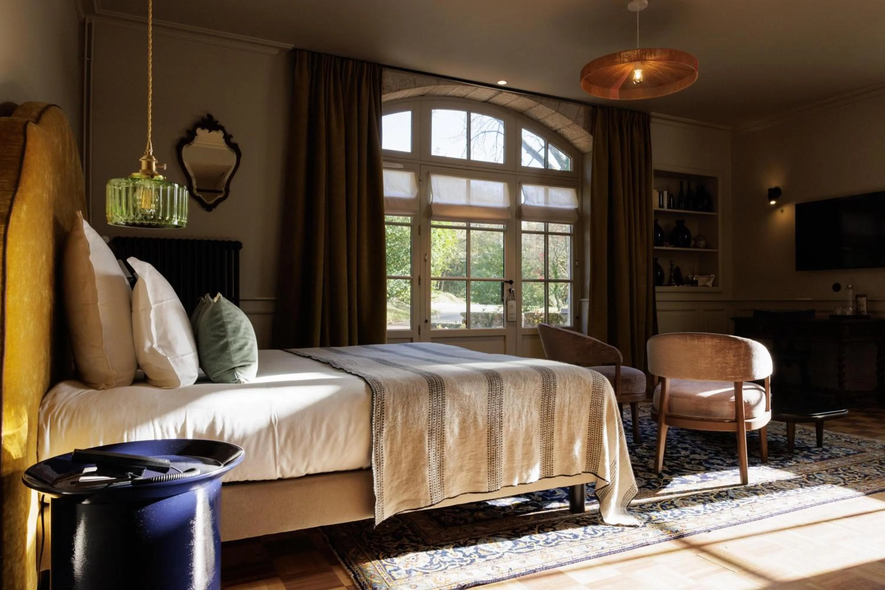 Photo of the whole room, Bed in Domaine de Locguénolé & Spa - Relais & Chateaux