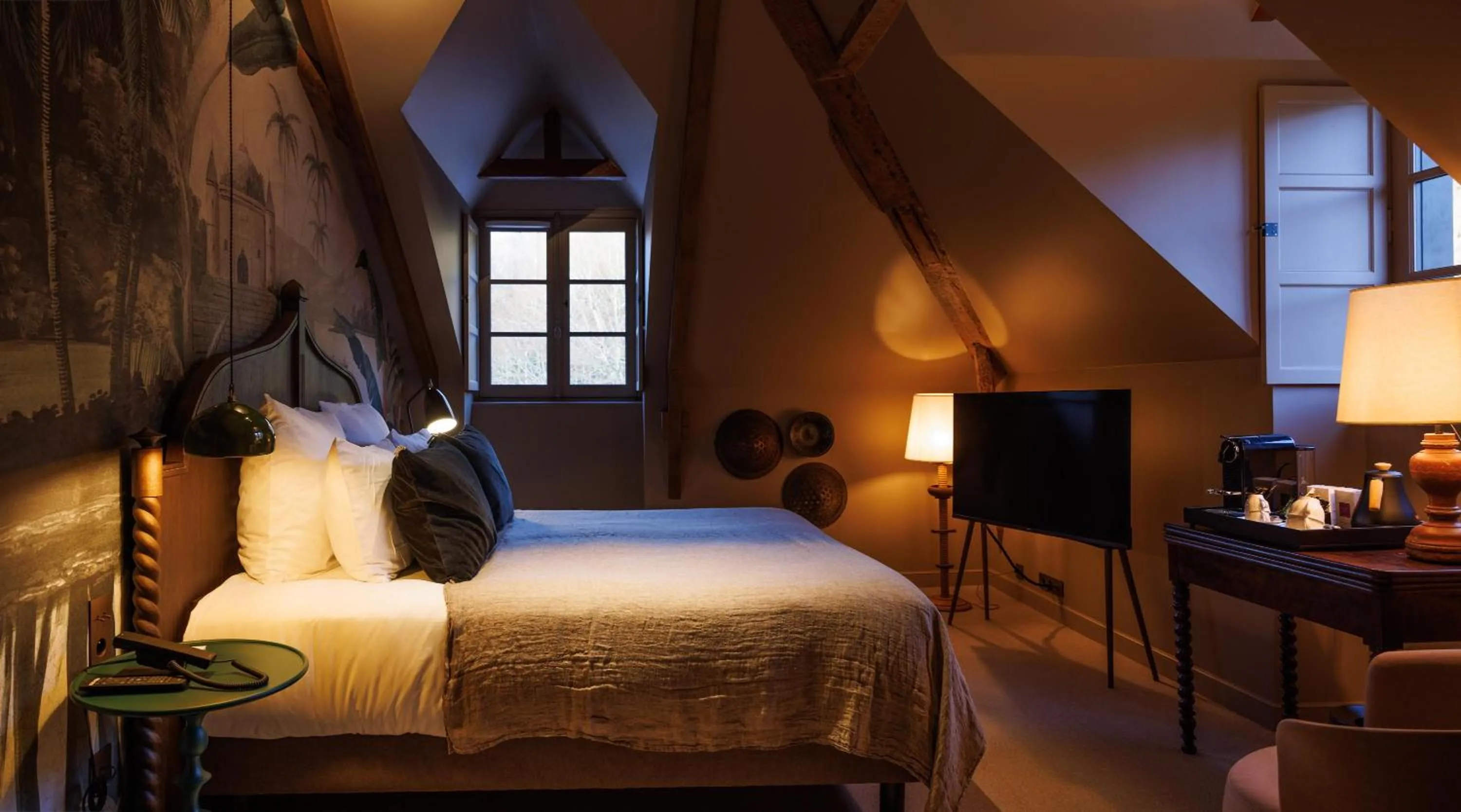 Photo of the whole room, Bed in Domaine de Locguénolé & Spa - Relais & Chateaux