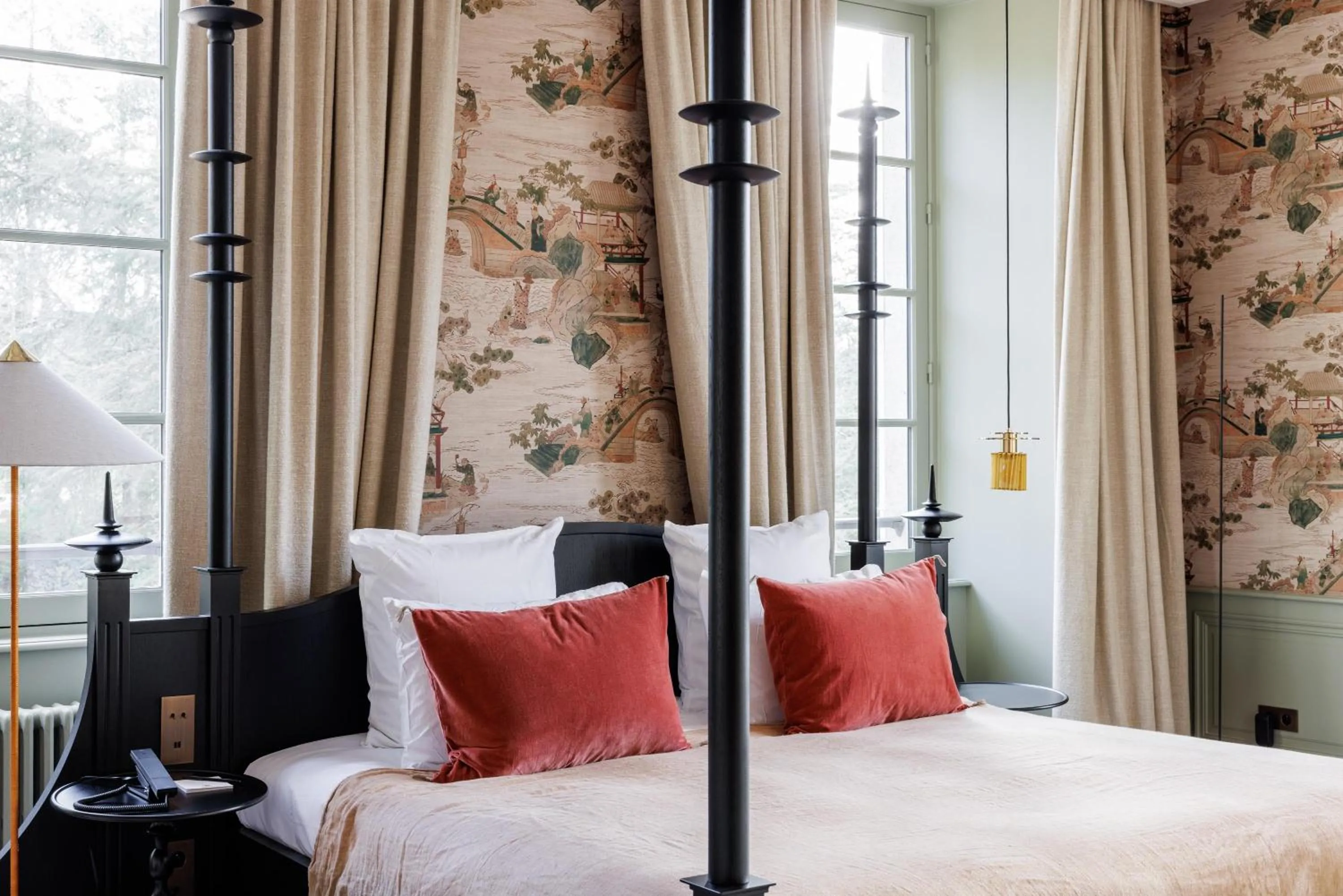 Photo of the whole room, Bed in Domaine de Locguénolé & Spa - Relais & Chateaux
