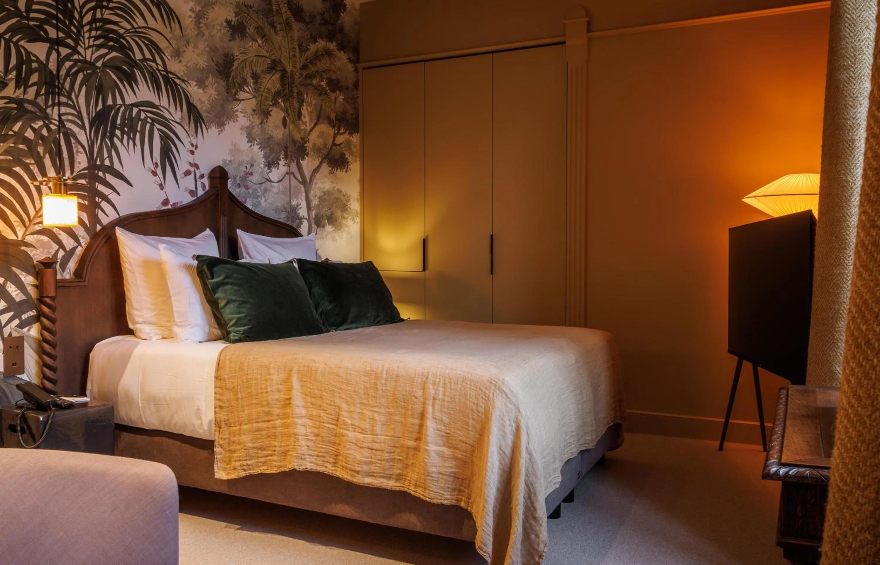 Photo of the whole room, Bed in Domaine de Locguénolé & Spa - Relais & Chateaux