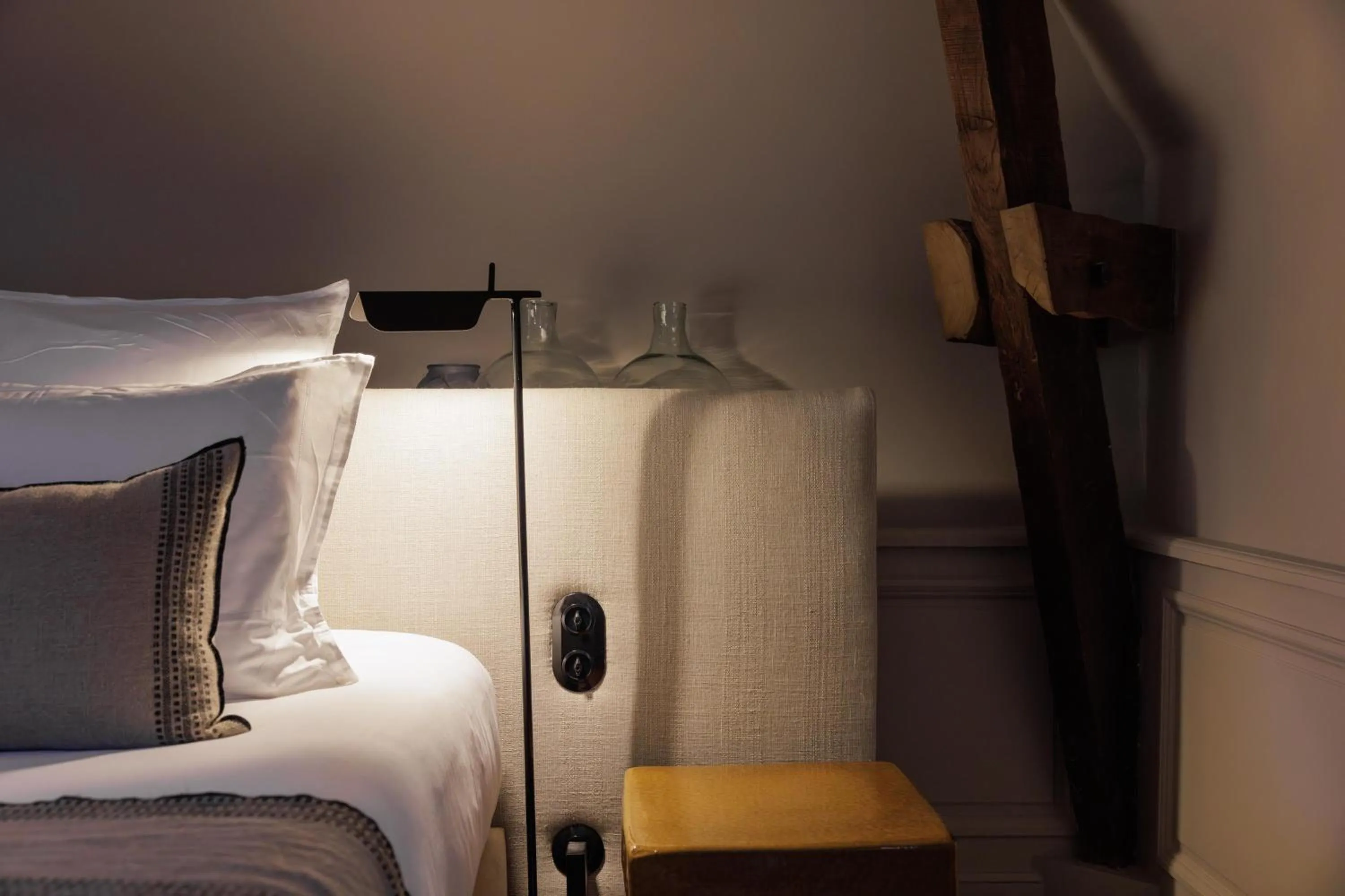 Photo of the whole room, Bed in Domaine de Locguénolé & Spa - Relais & Chateaux