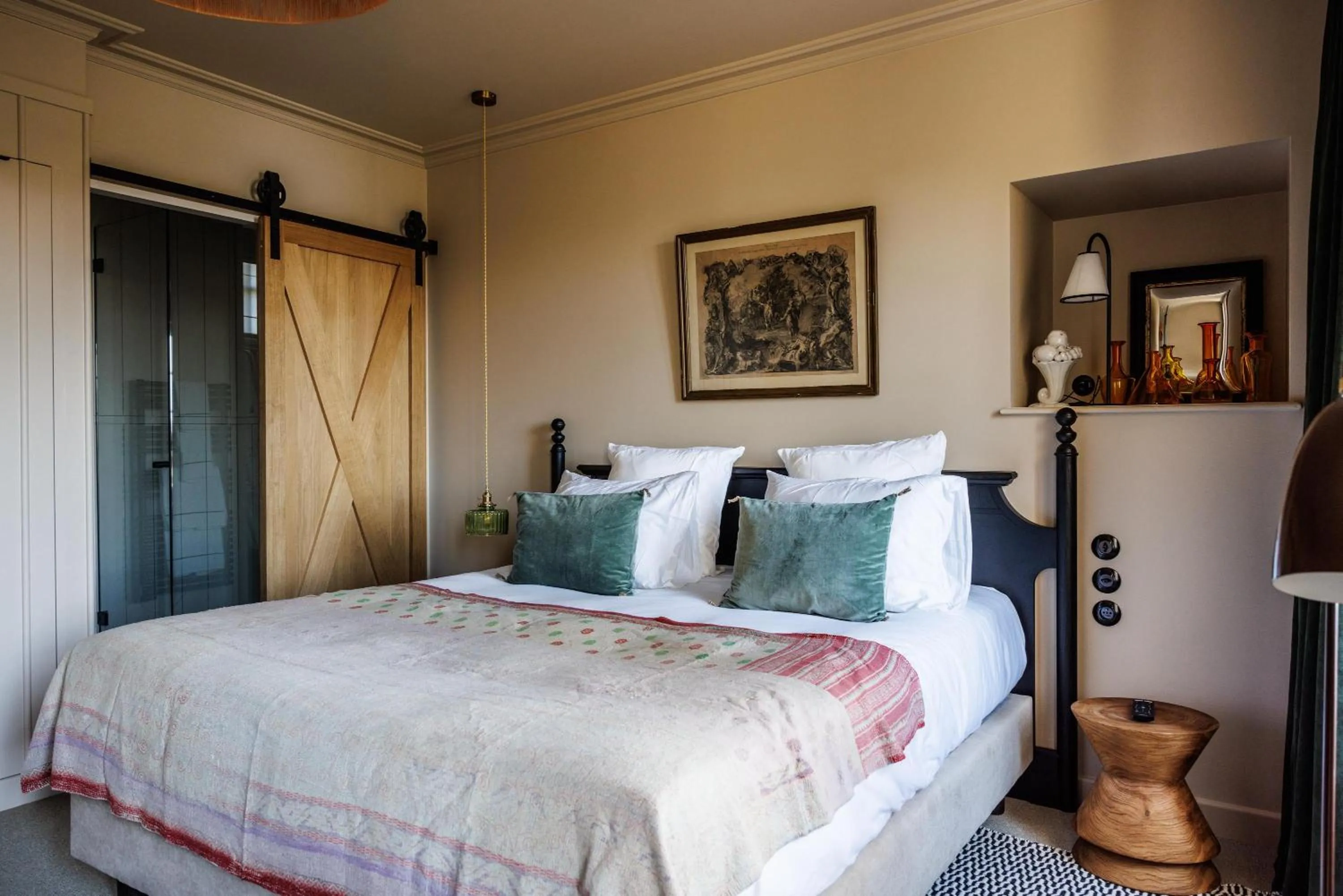 Photo of the whole room, Bed in Domaine de Locguénolé & Spa - Relais & Chateaux