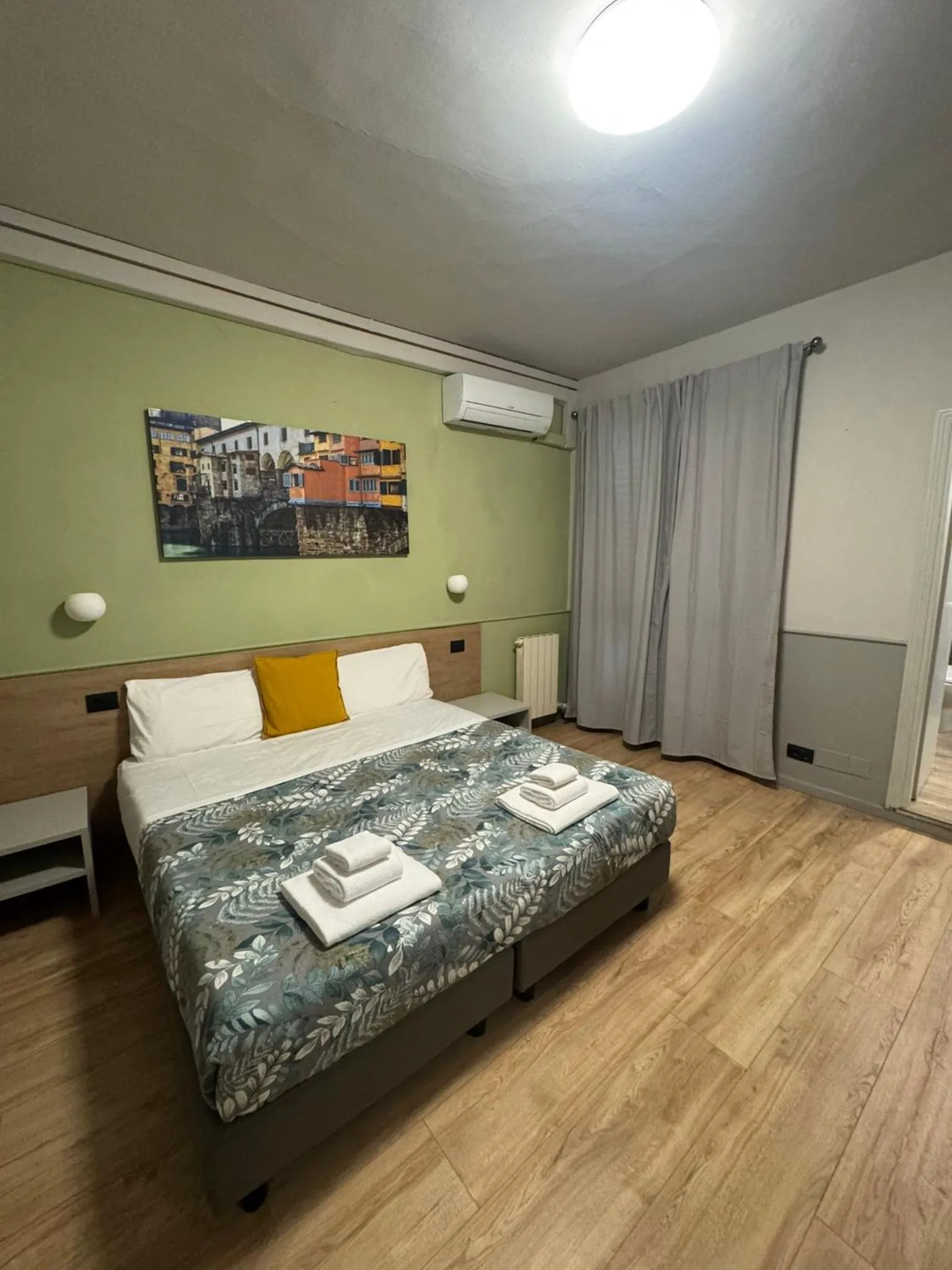 Bed in Hotel Camilla Guelfa