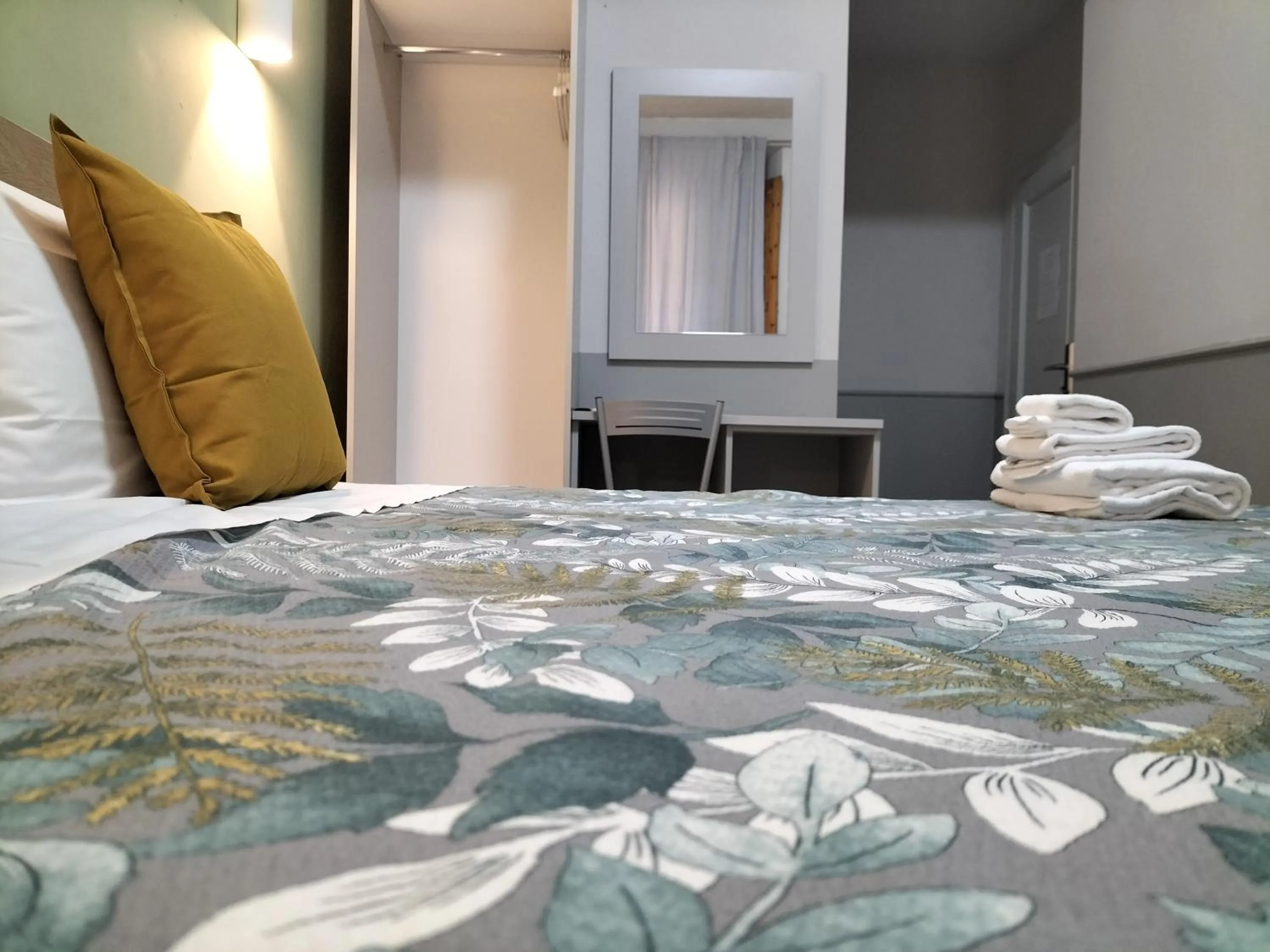 Bed in Hotel Camilla Guelfa