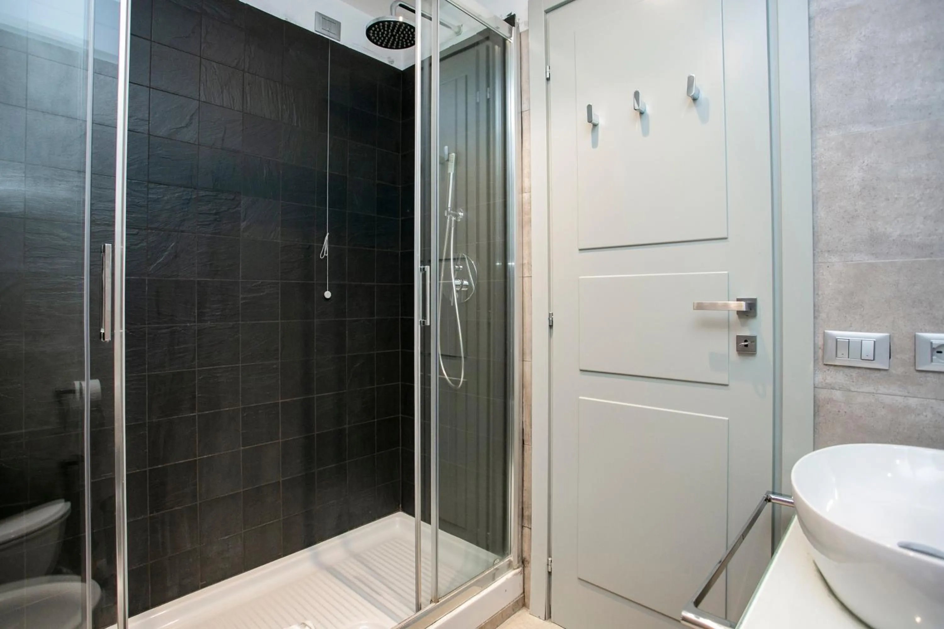 Shower in Cesare ai Cavalieri Suites