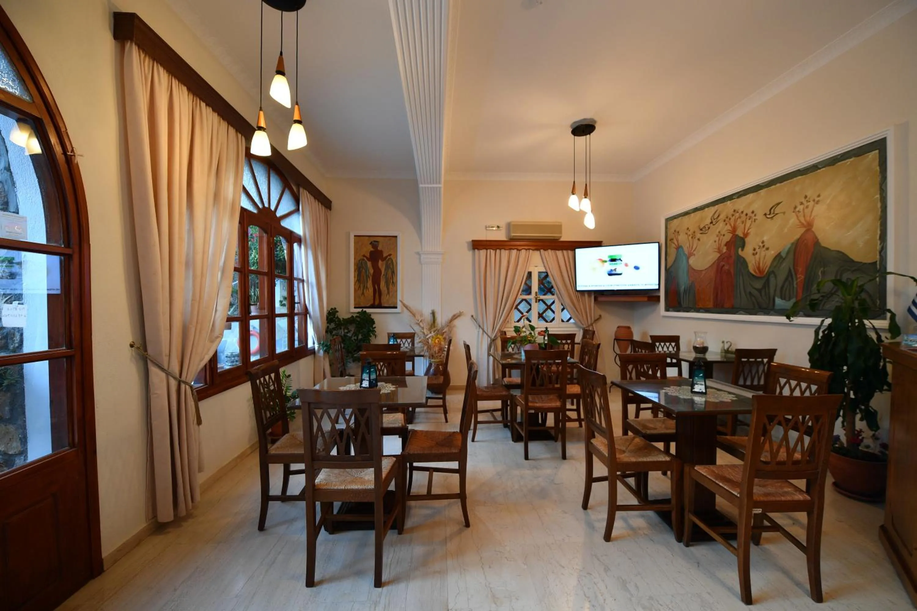 Philoxenia Hotel & Studios