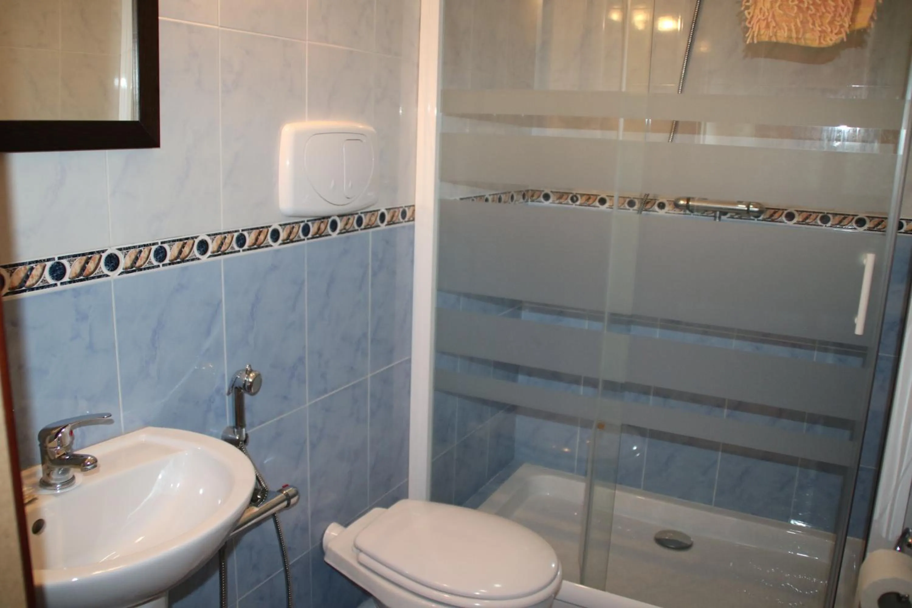 Bathroom in Hôtel Lutetia