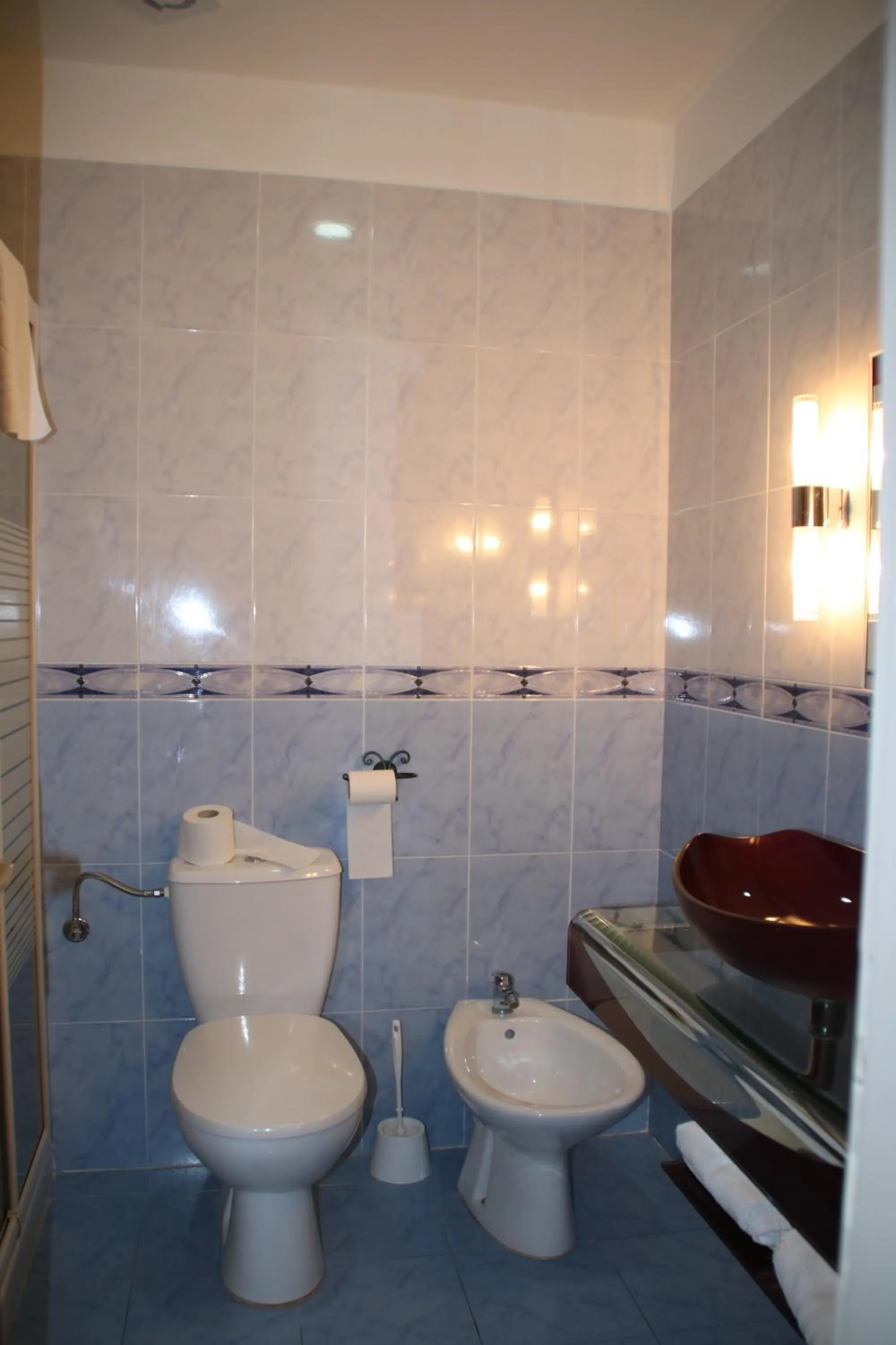 Bathroom in Hôtel Lutetia