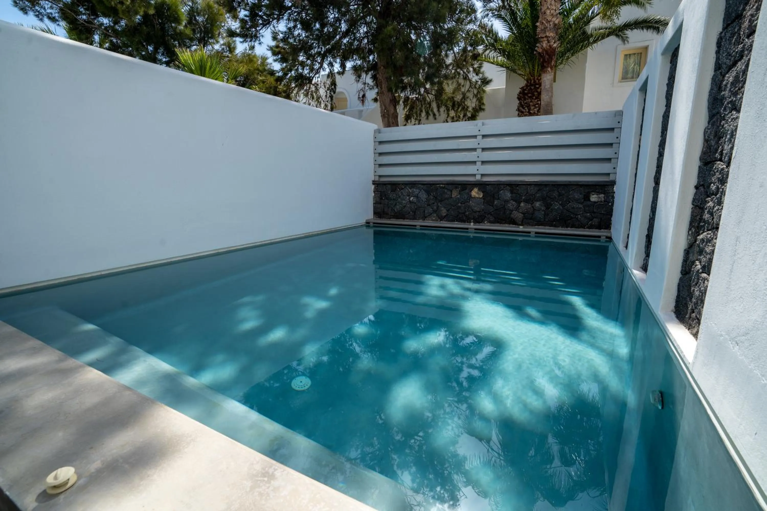 Swimming pool in Meltemi Excelsior Suites