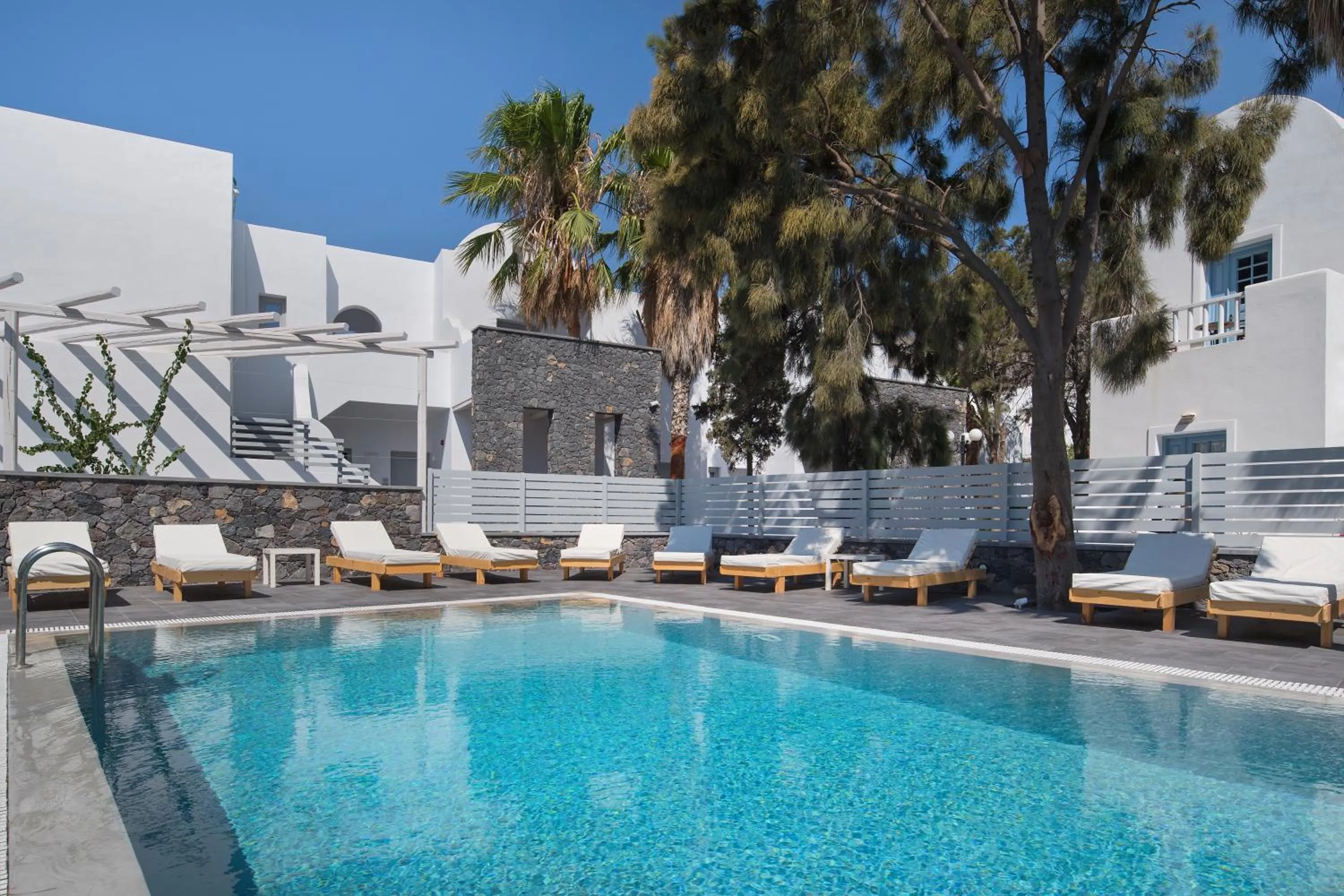 Swimming pool in Meltemi Excelsior Suites