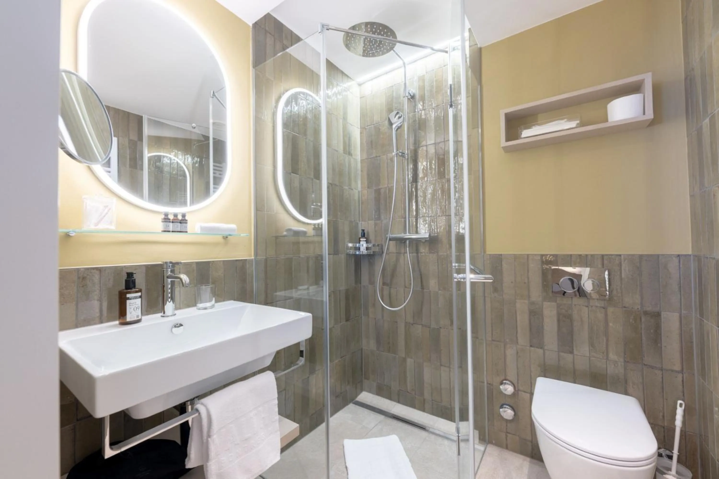 Bathroom in Hotel Walther - Relais & Châteaux