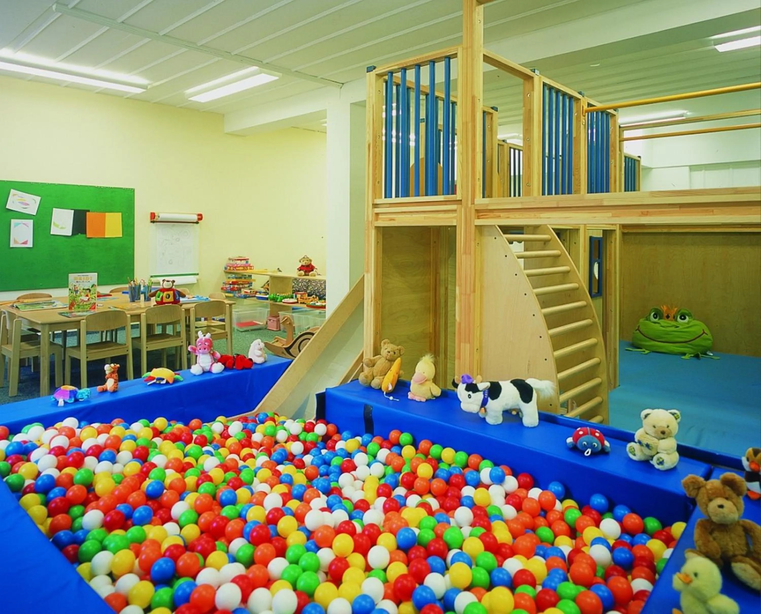 Children play ground in Hotel Walther - Relais & Châteaux