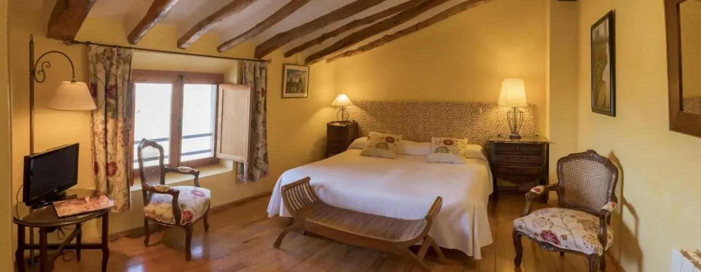 Bed in Hotel Rural Mas Fontanelles Bed in Hotel Rural Mas Fontanelles