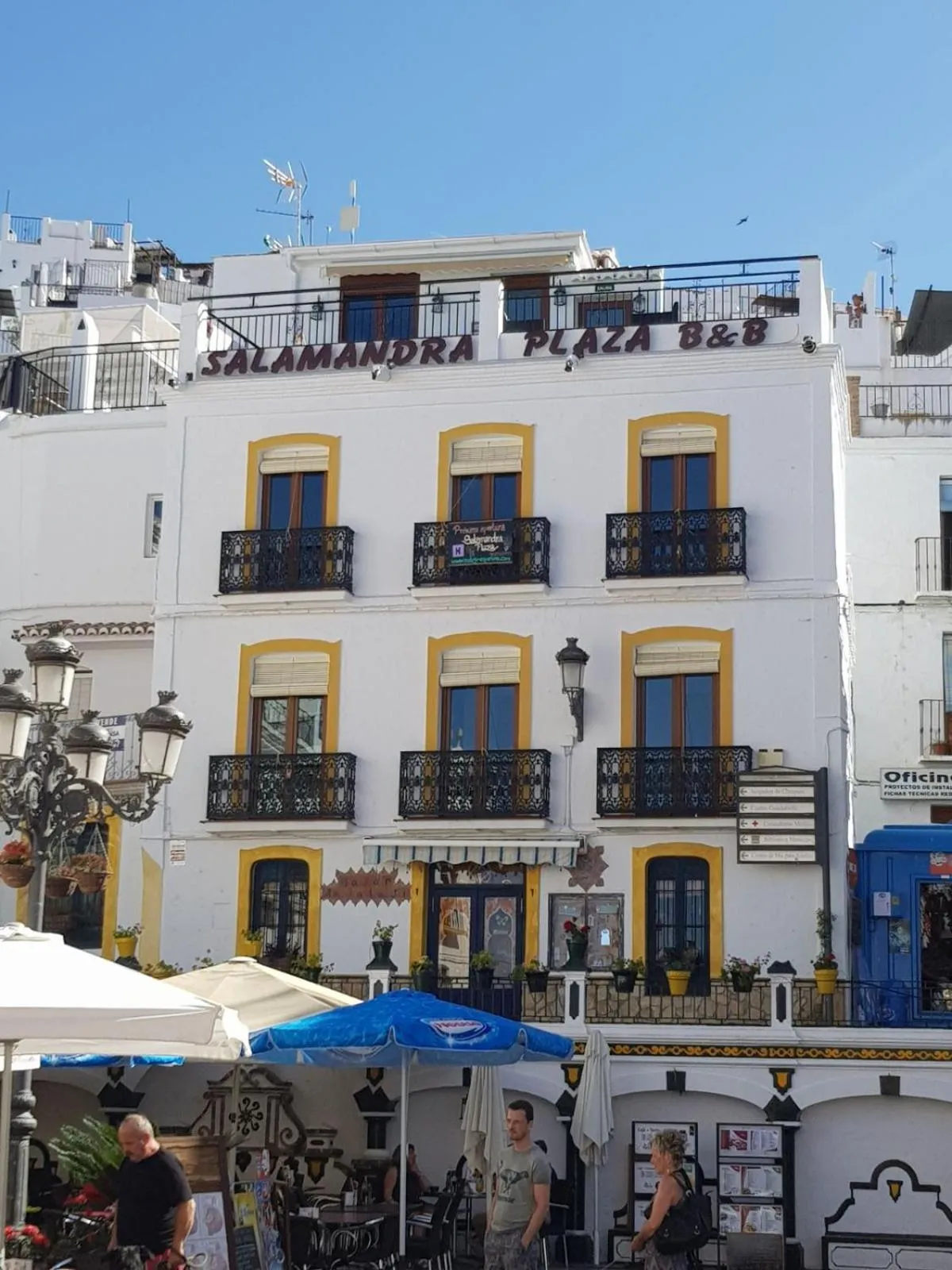 Property building in Salamandra Plaza